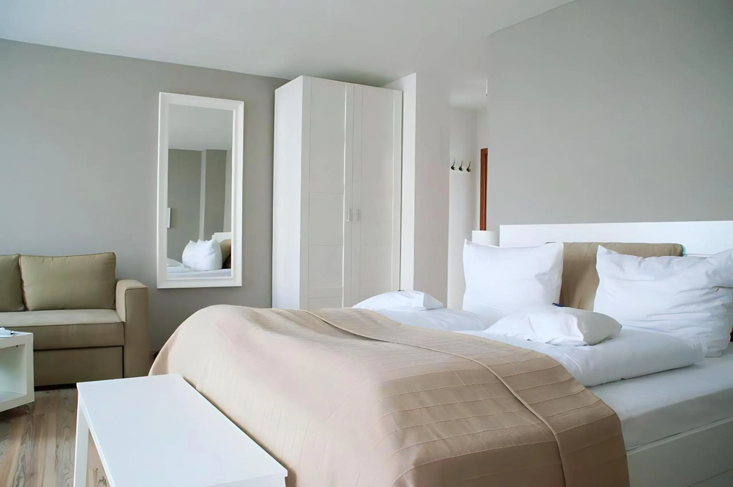 Bed in Apartment Hotel Lindeneck