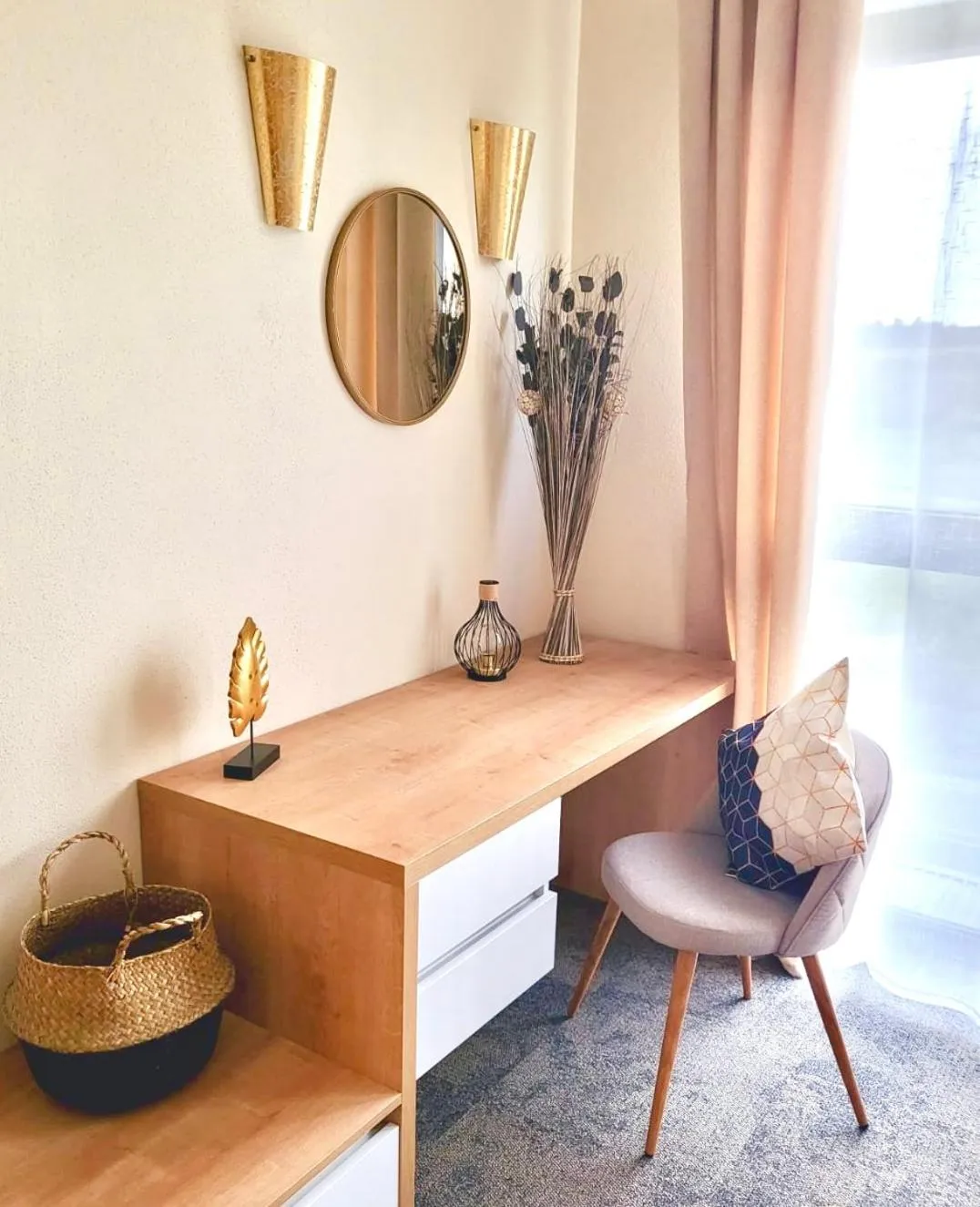 Photo of the whole room in LikeDaheim Apartments