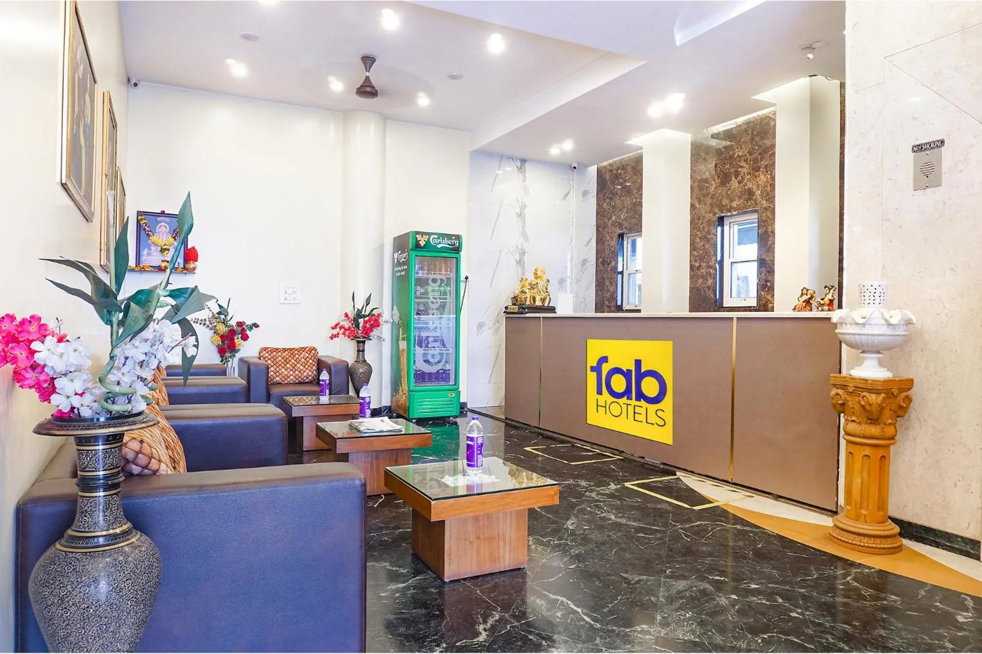 Lobby or reception in FabHotel Prime Golden Emerald - Nr St Mary's Church CNI