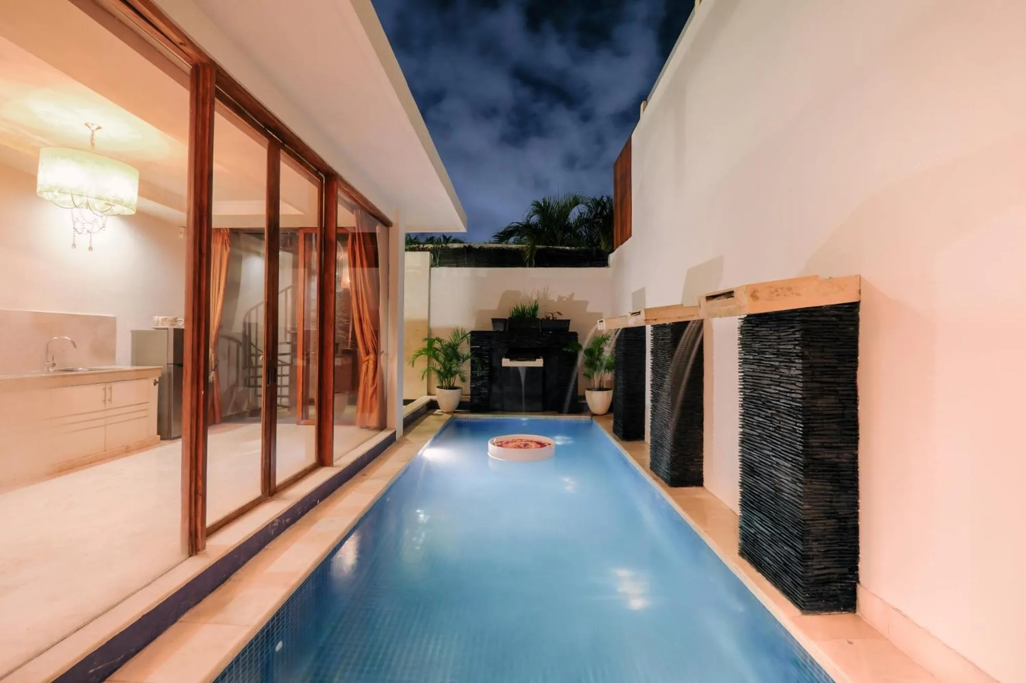 Swimming pool in Kaisa Villas Seminyak