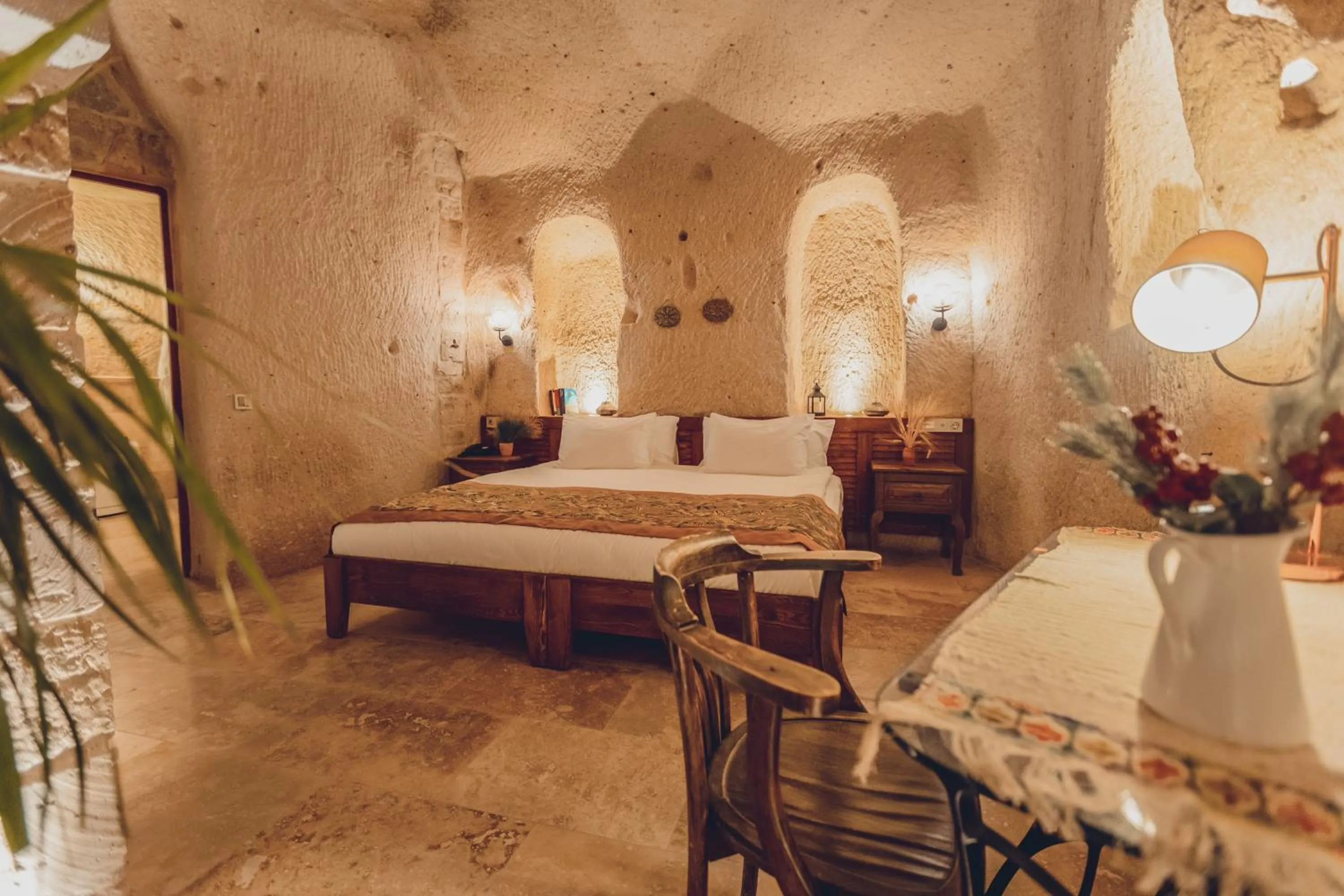 Photo of the whole room, Bed in Peristyle Cave Cappadocia- Special Class
