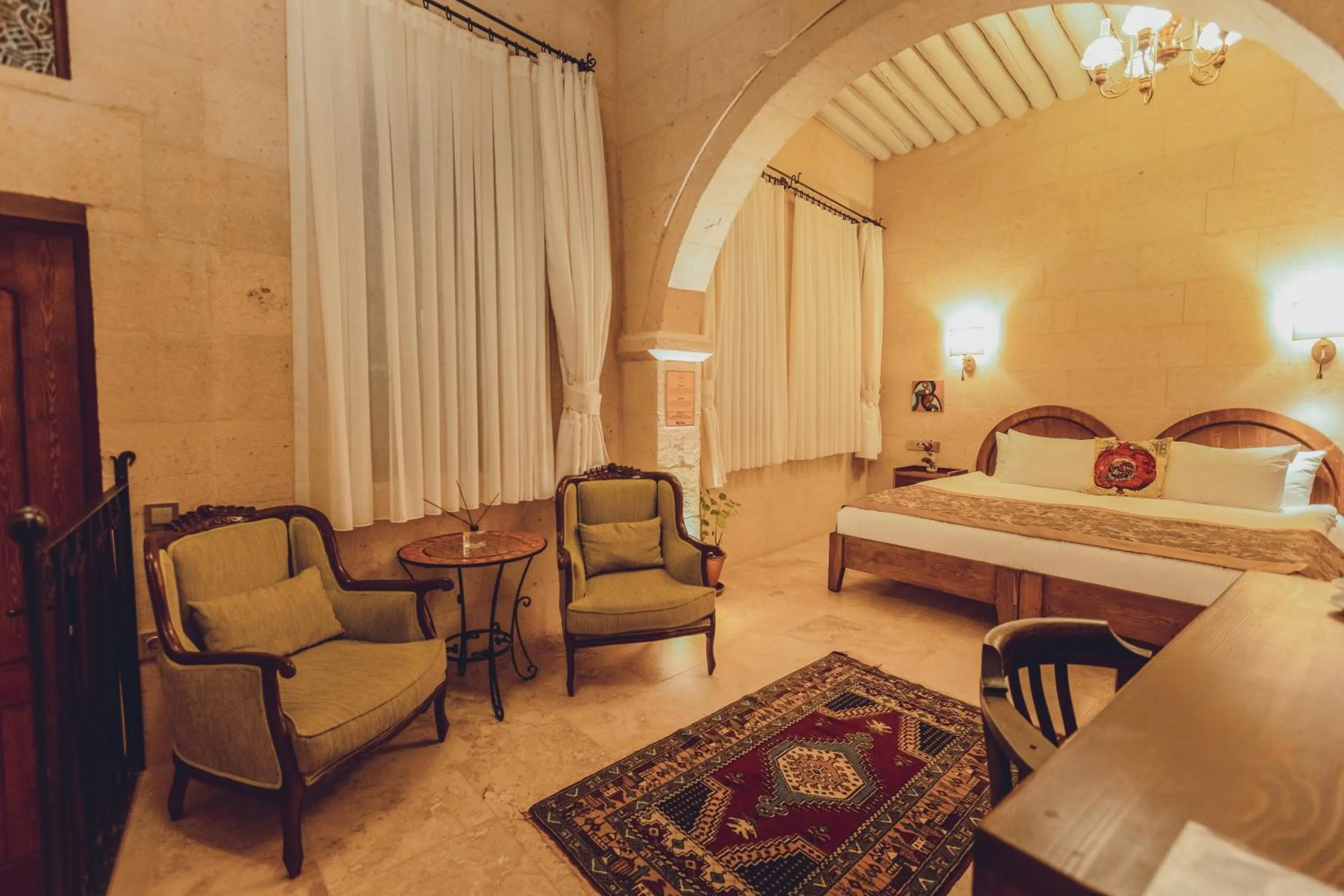Bedroom, Bed in Peristyle Cave Cappadocia- Special Class