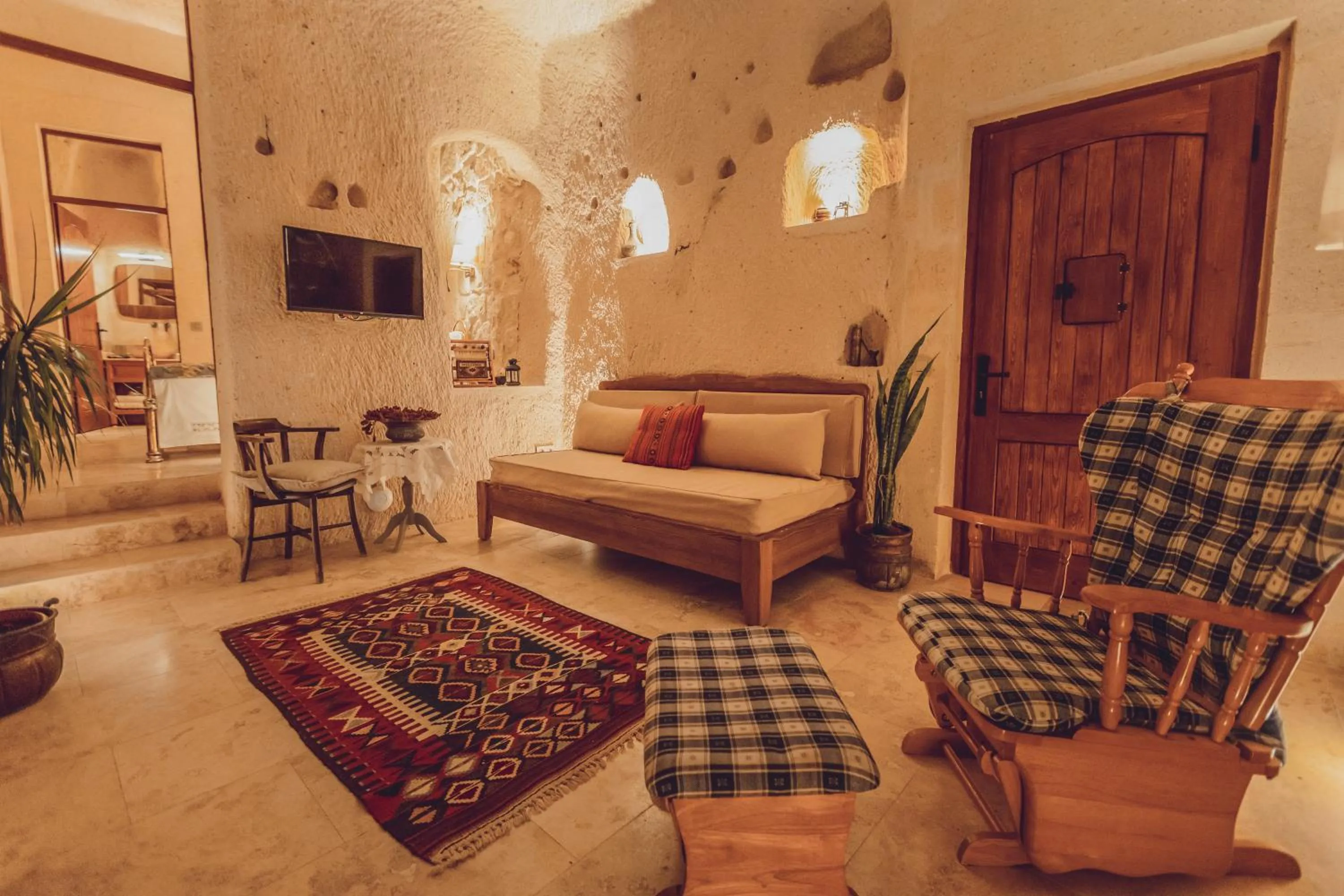 Photo of the whole room in Peristyle Cave Cappadocia- Special Class