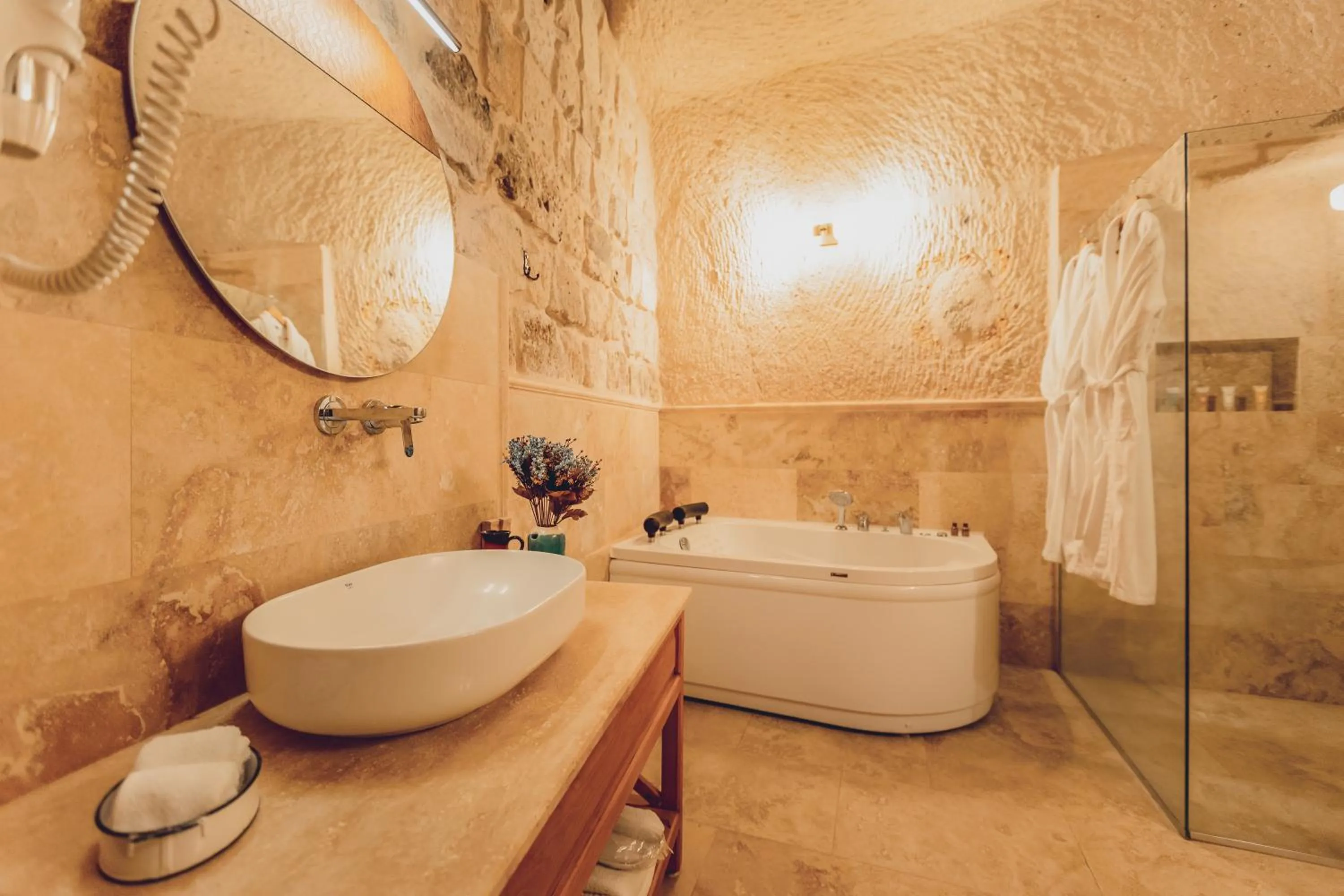 Bathroom in Peristyle Cave Cappadocia- Special Class
