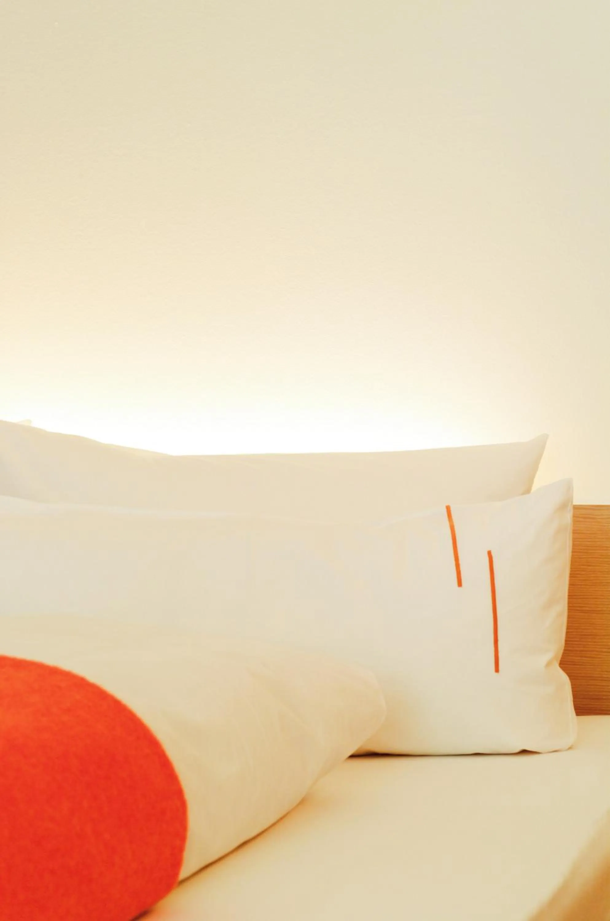 Bed in Skihotel Galzig B&B