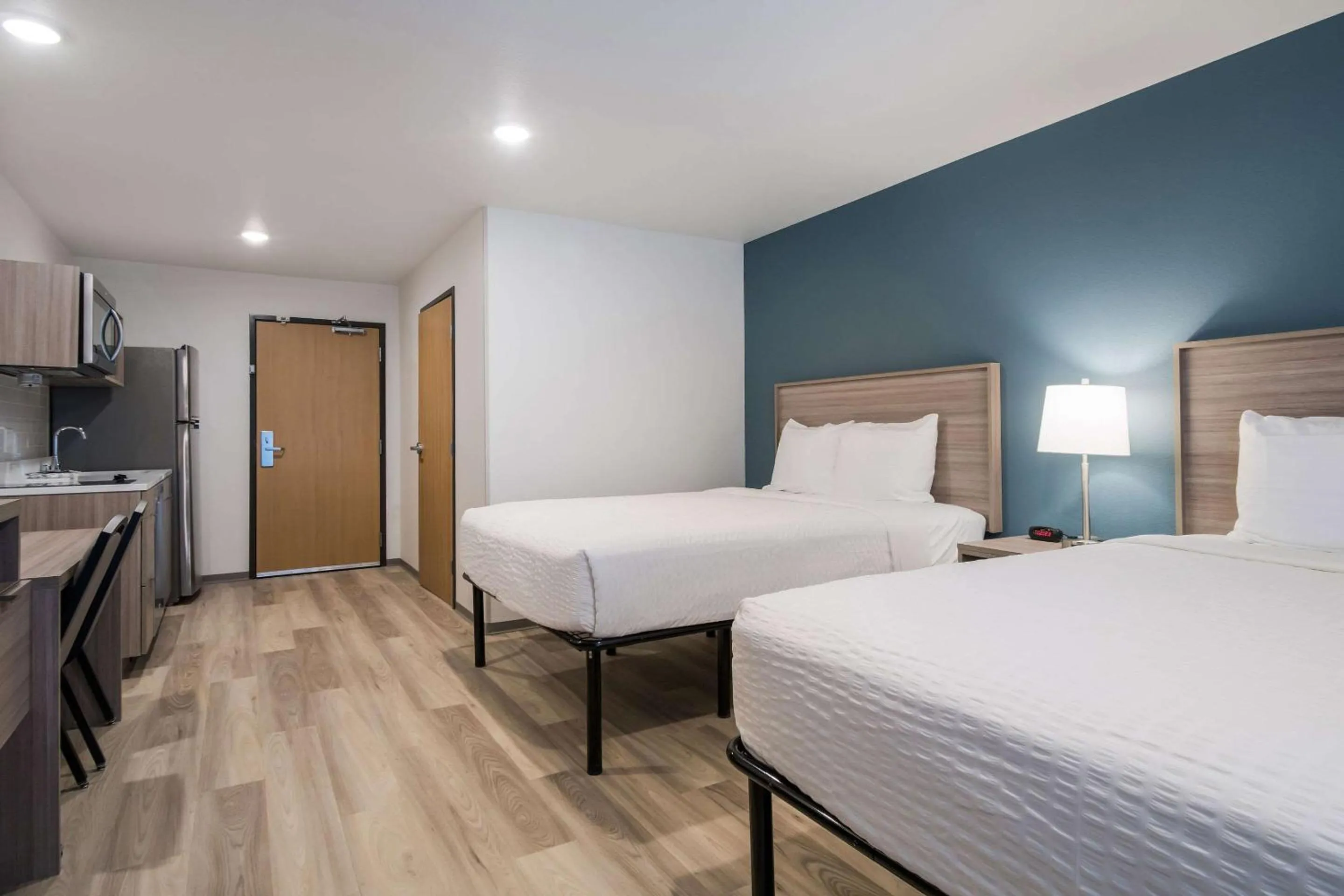 Photo of the whole room, Bed in WoodSpring Suites Portland Vancouver