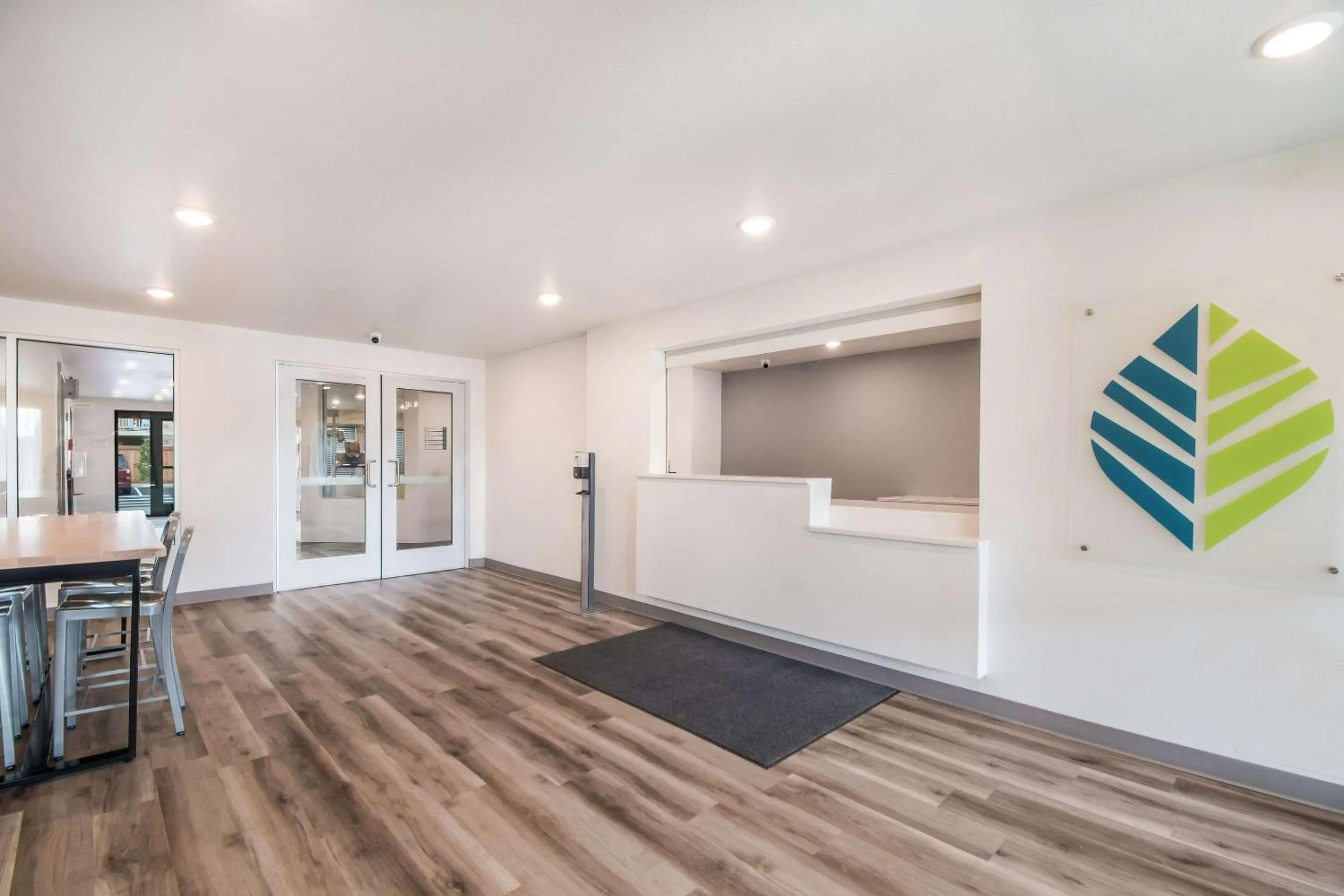 Lobby or reception in WoodSpring Suites Portland Vancouver