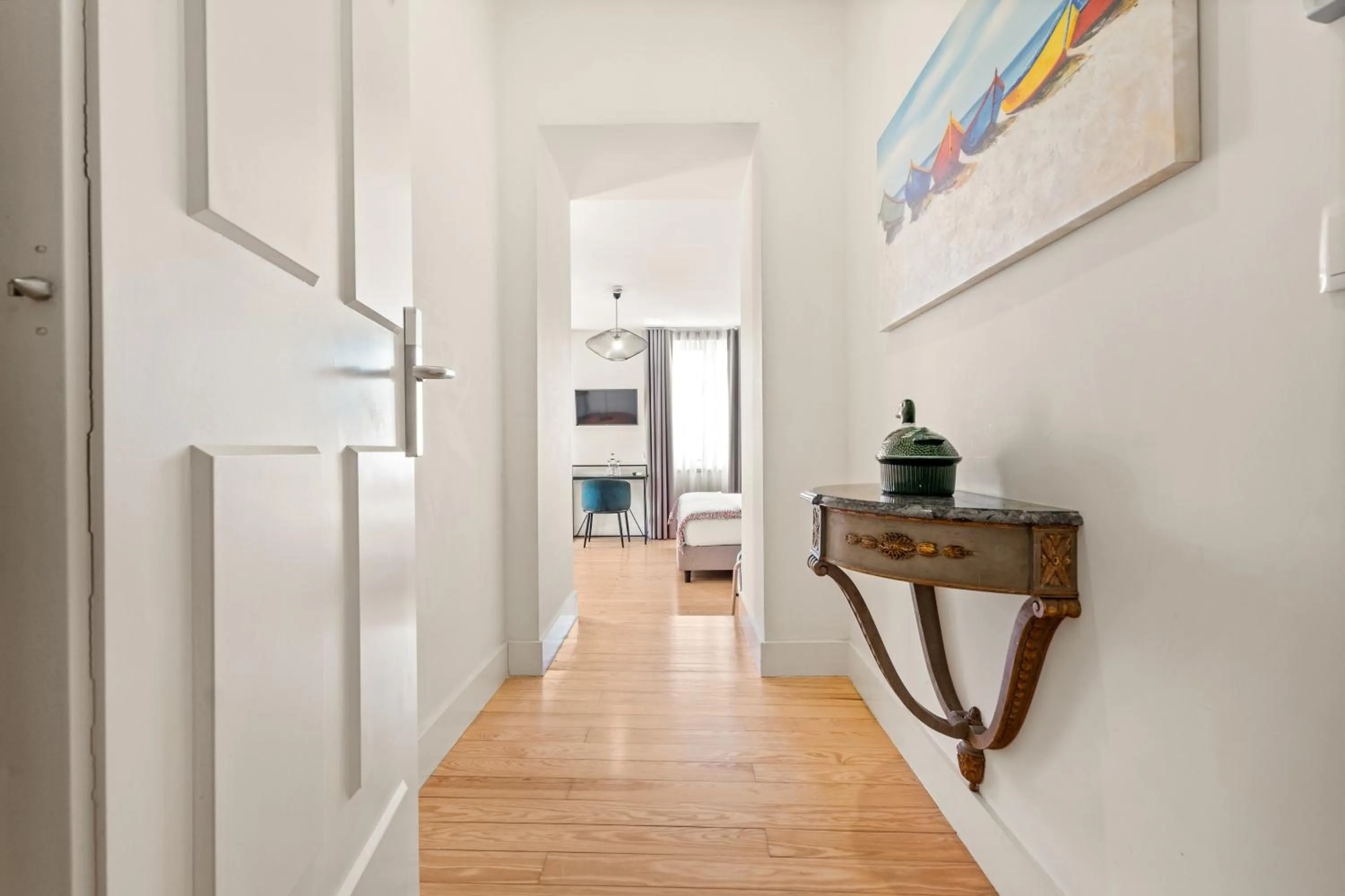 Bedroom in Jardim da Lapa by Shiadu