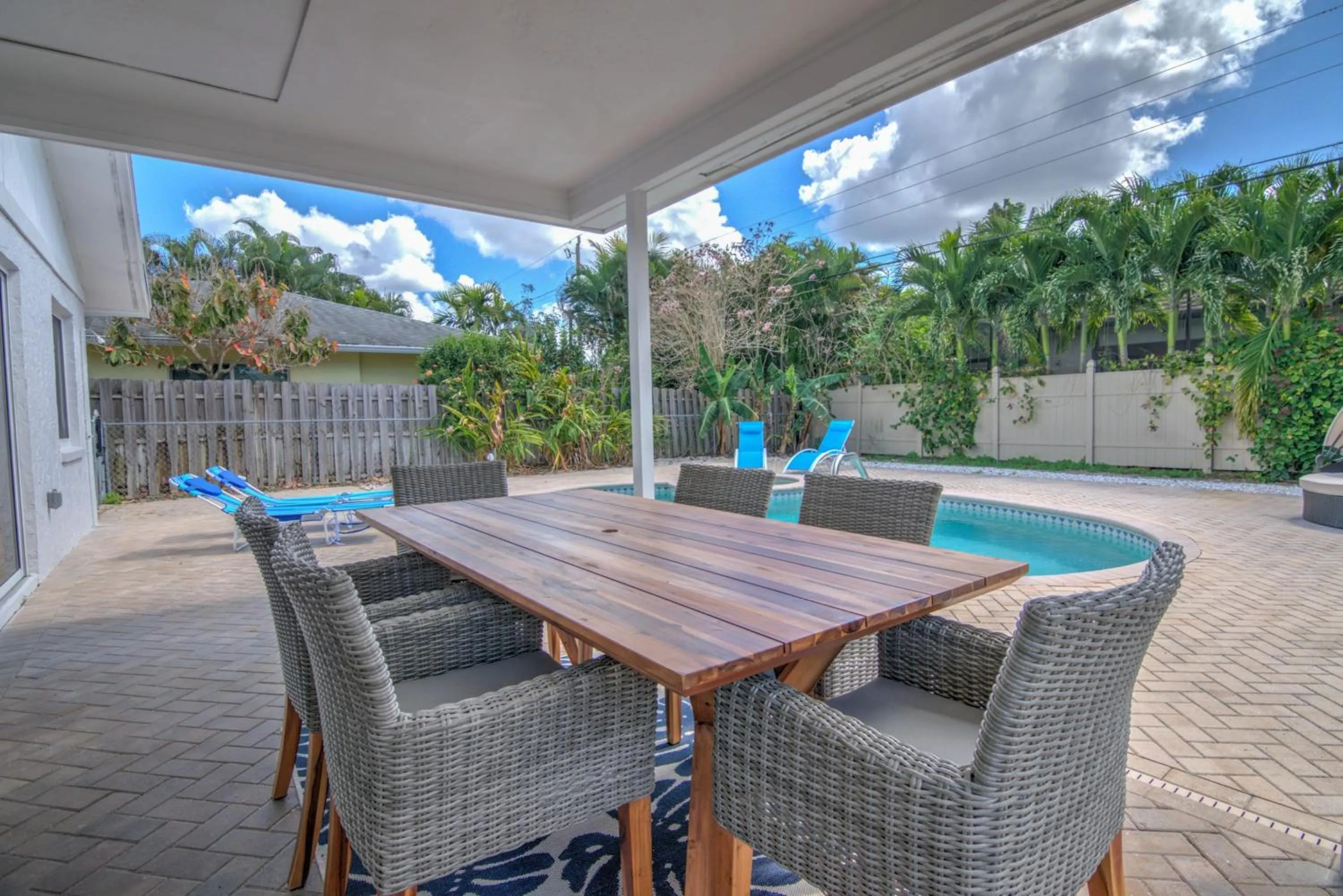 Relax Poolside & Walk or Bike to the Beach From This Amazing Naples Pool Home!