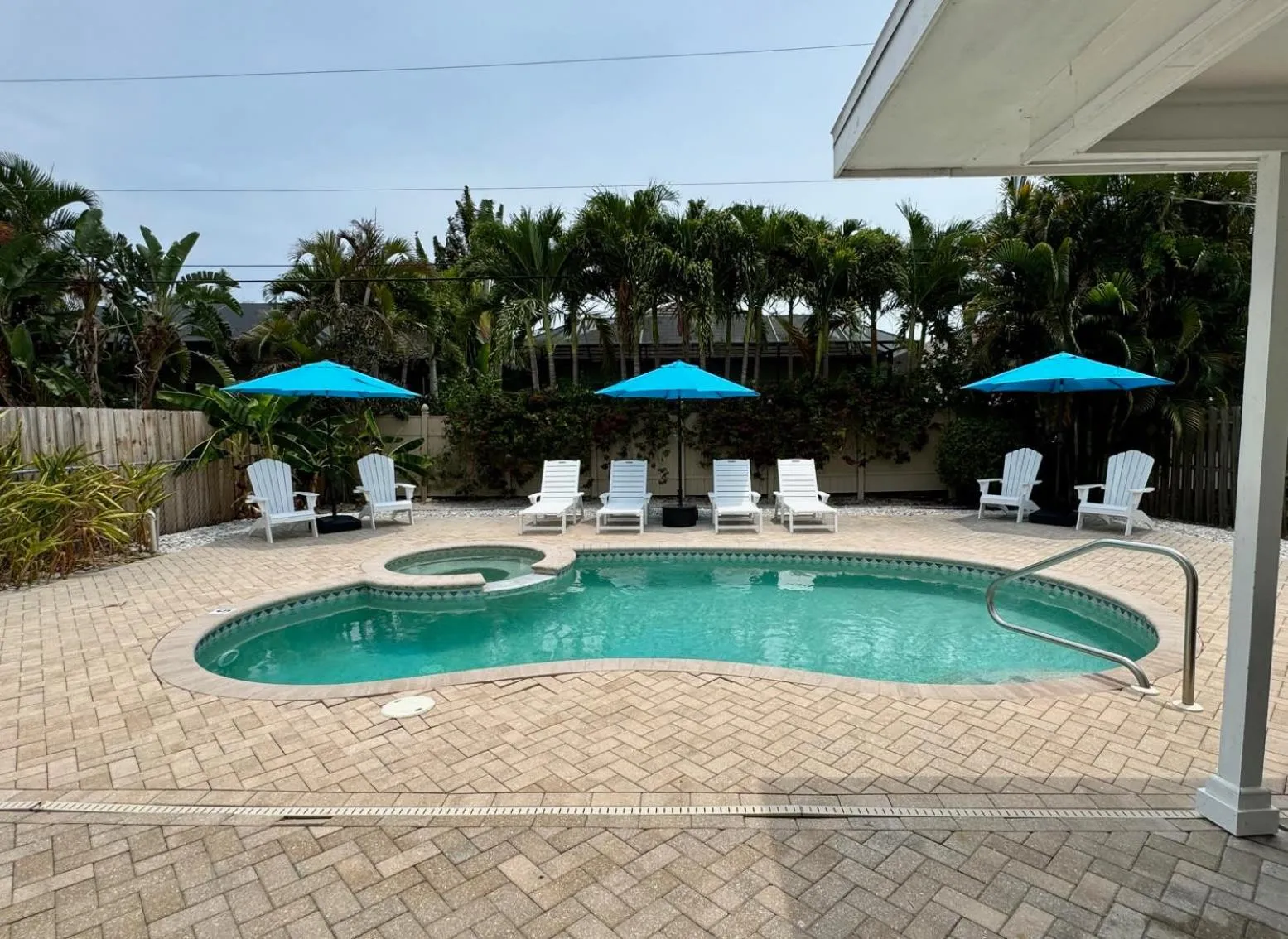 Relax Poolside & Walk or Bike to the Beach From This Amazing Naples Pool Home!