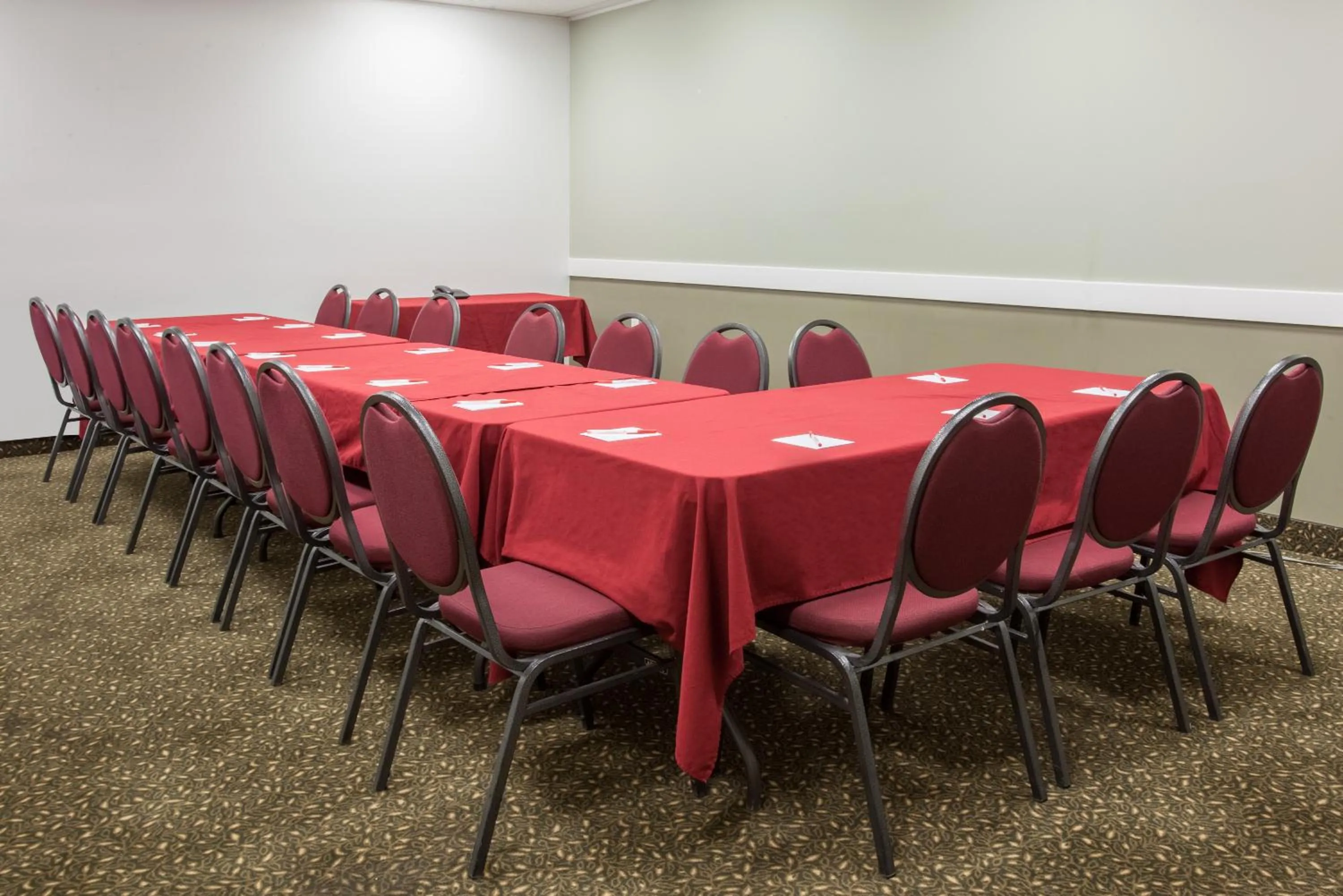 Meeting/conference room in Econo Lodge Inn & Suites