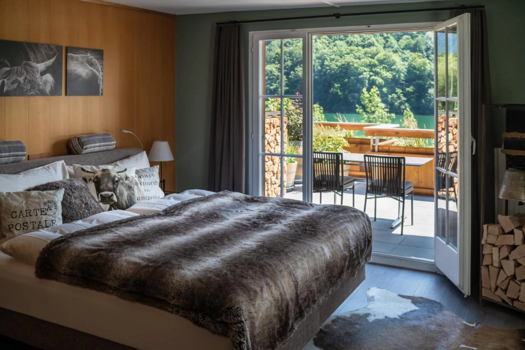 Balcony/Terrace, Bed in Hotel-Restaurant Burgseeli