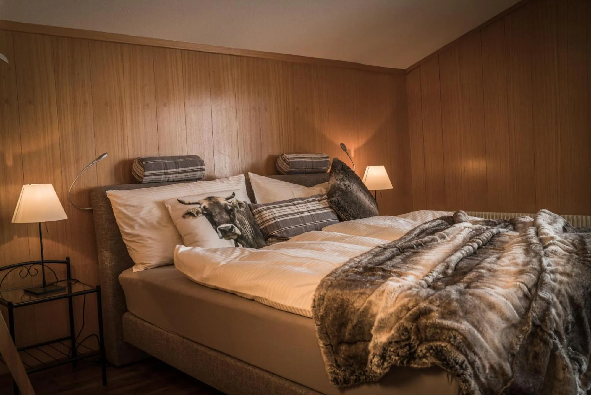 Bedroom, Bed in Hotel-Restaurant Burgseeli