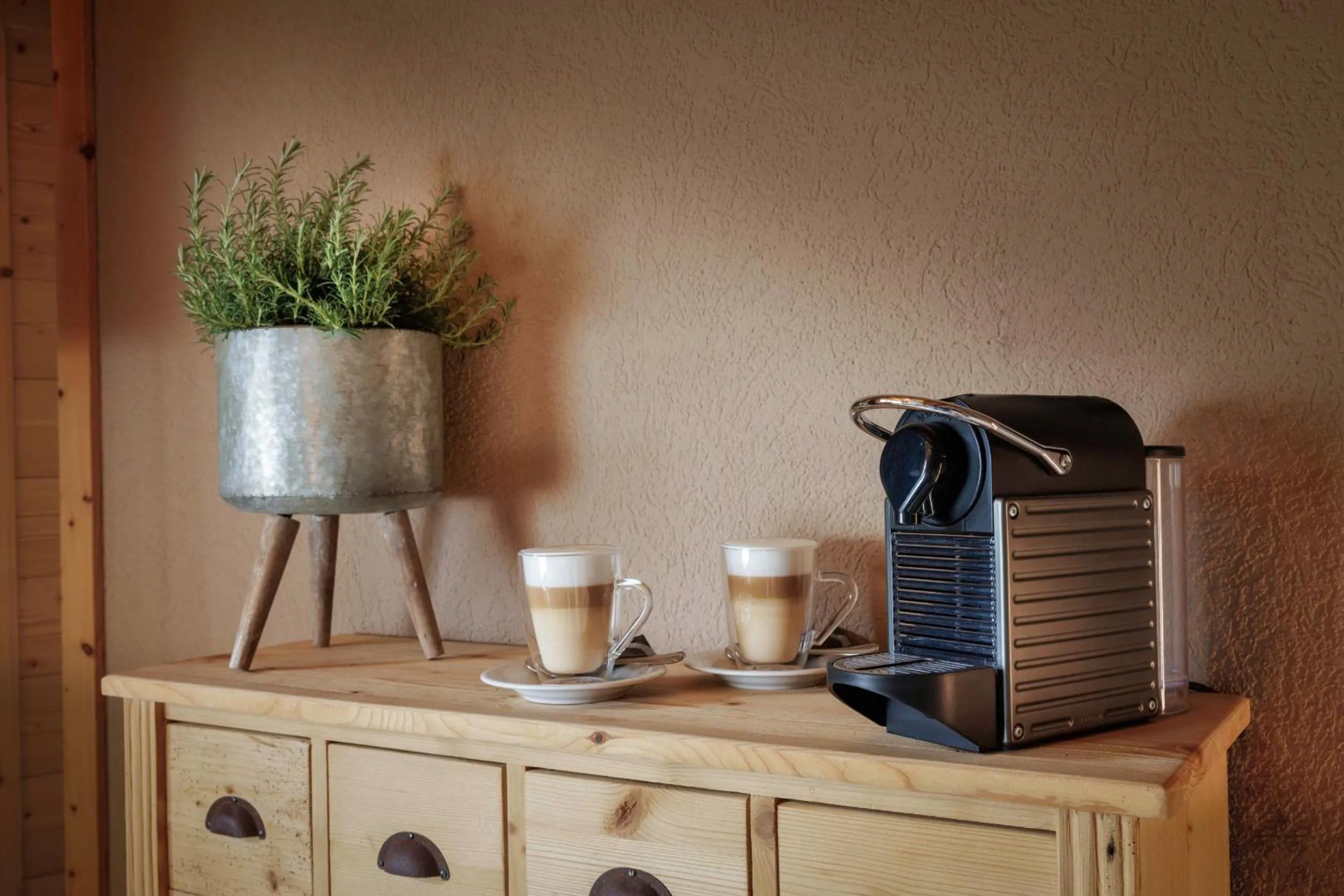 Coffee/tea facilities in Hotel-Restaurant Burgseeli