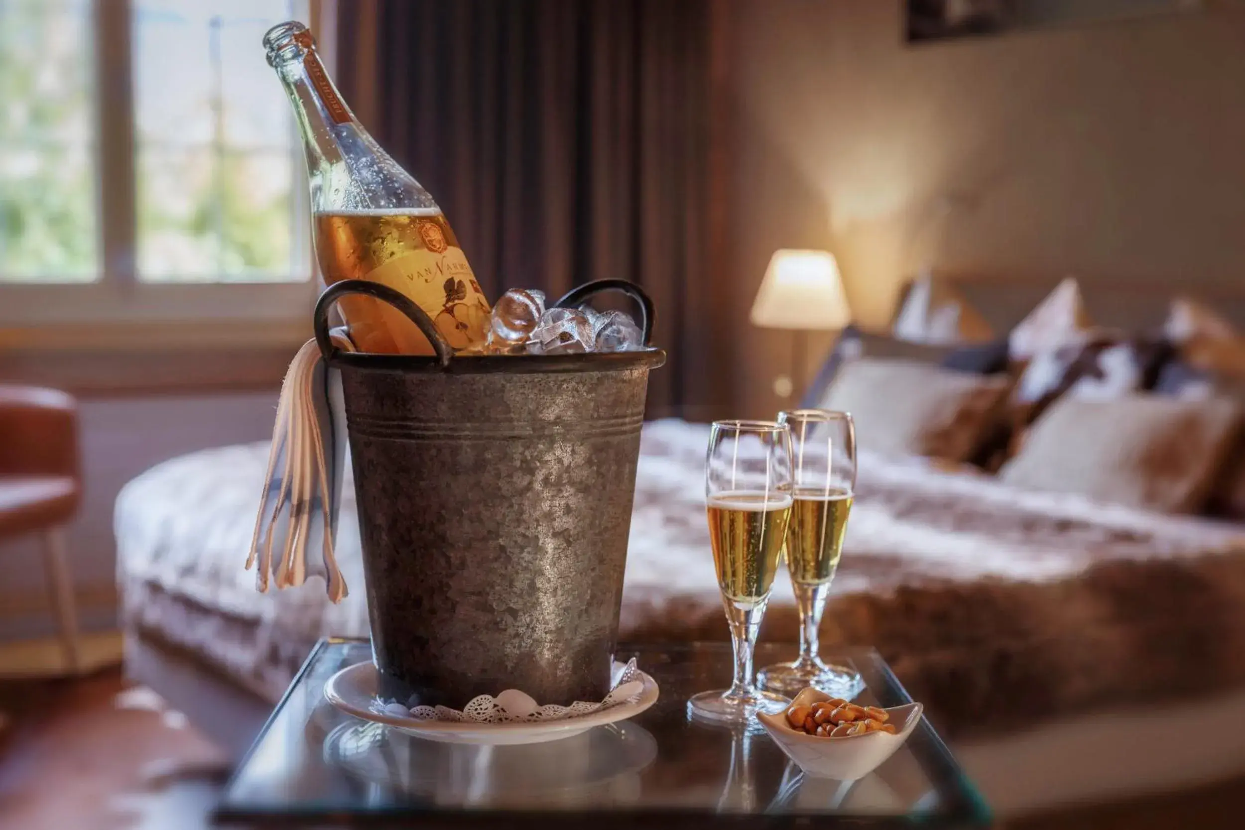 Double Room without Balcony in Hotel-Restaurant Burgseeli Double Room without Balcony in Hotel-Restaurant Burgseeli