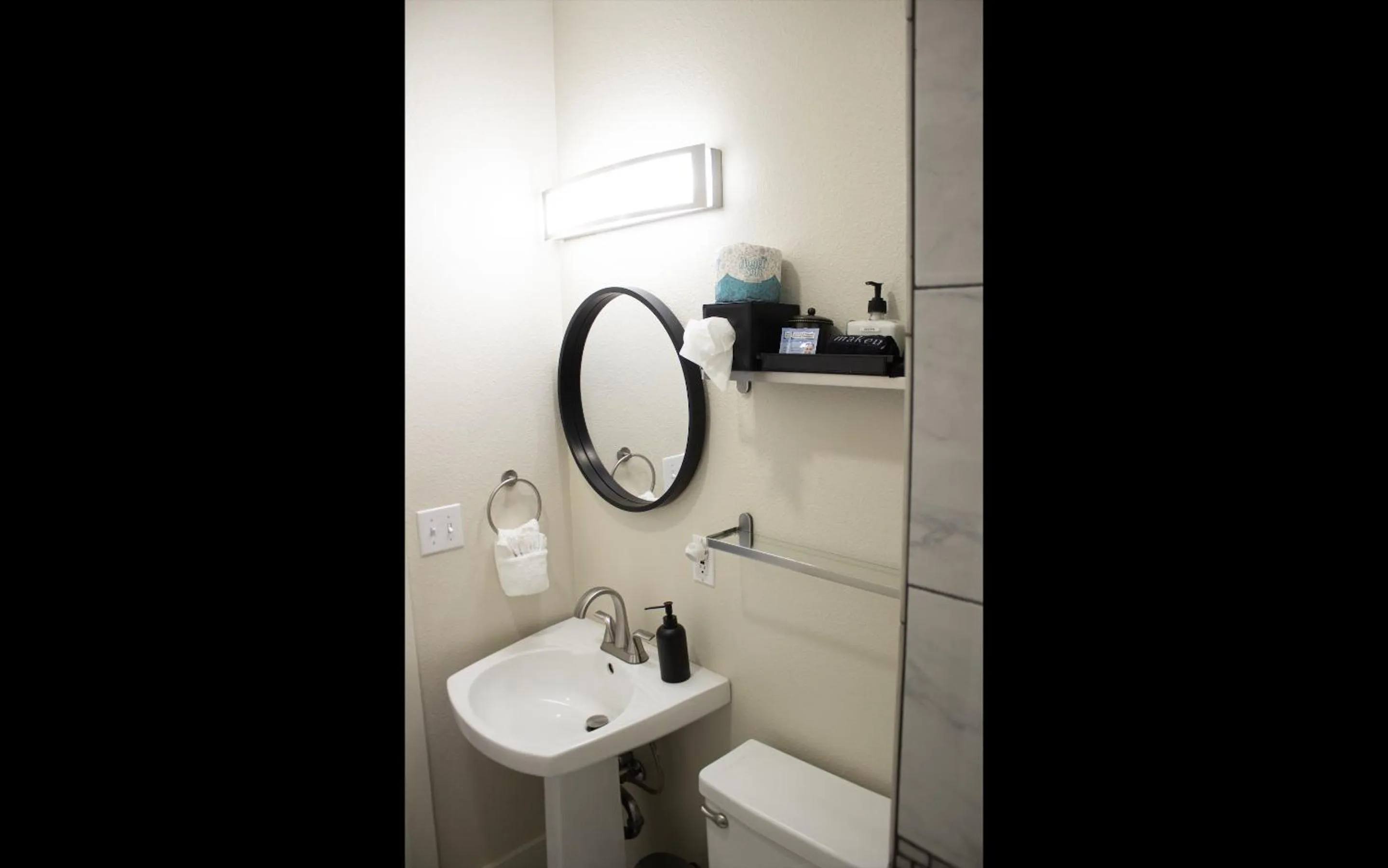 Bathroom in Leland House Suites of Durango
