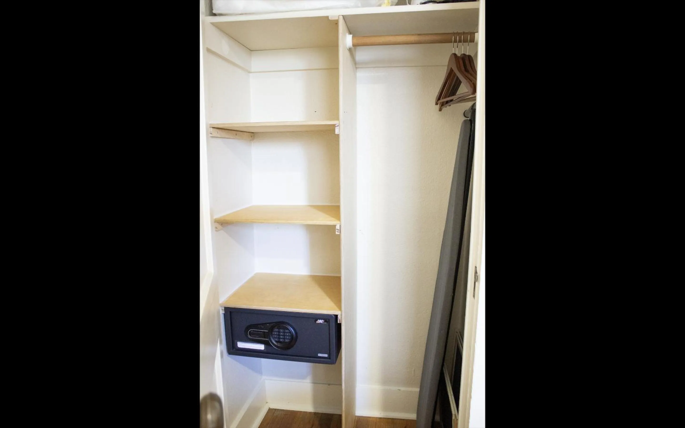 safe in Leland House Suites of Durango