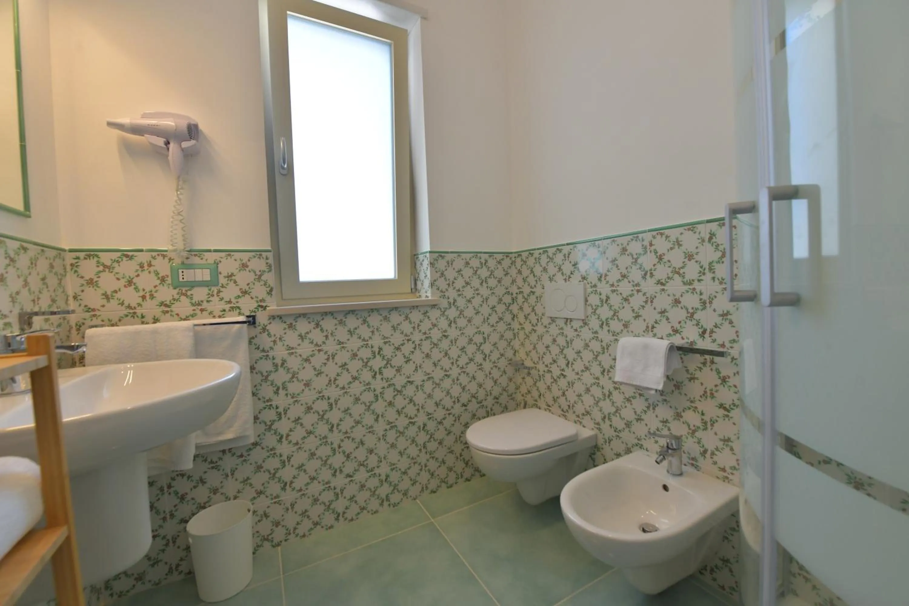 Bathroom in Acquadamare B&B