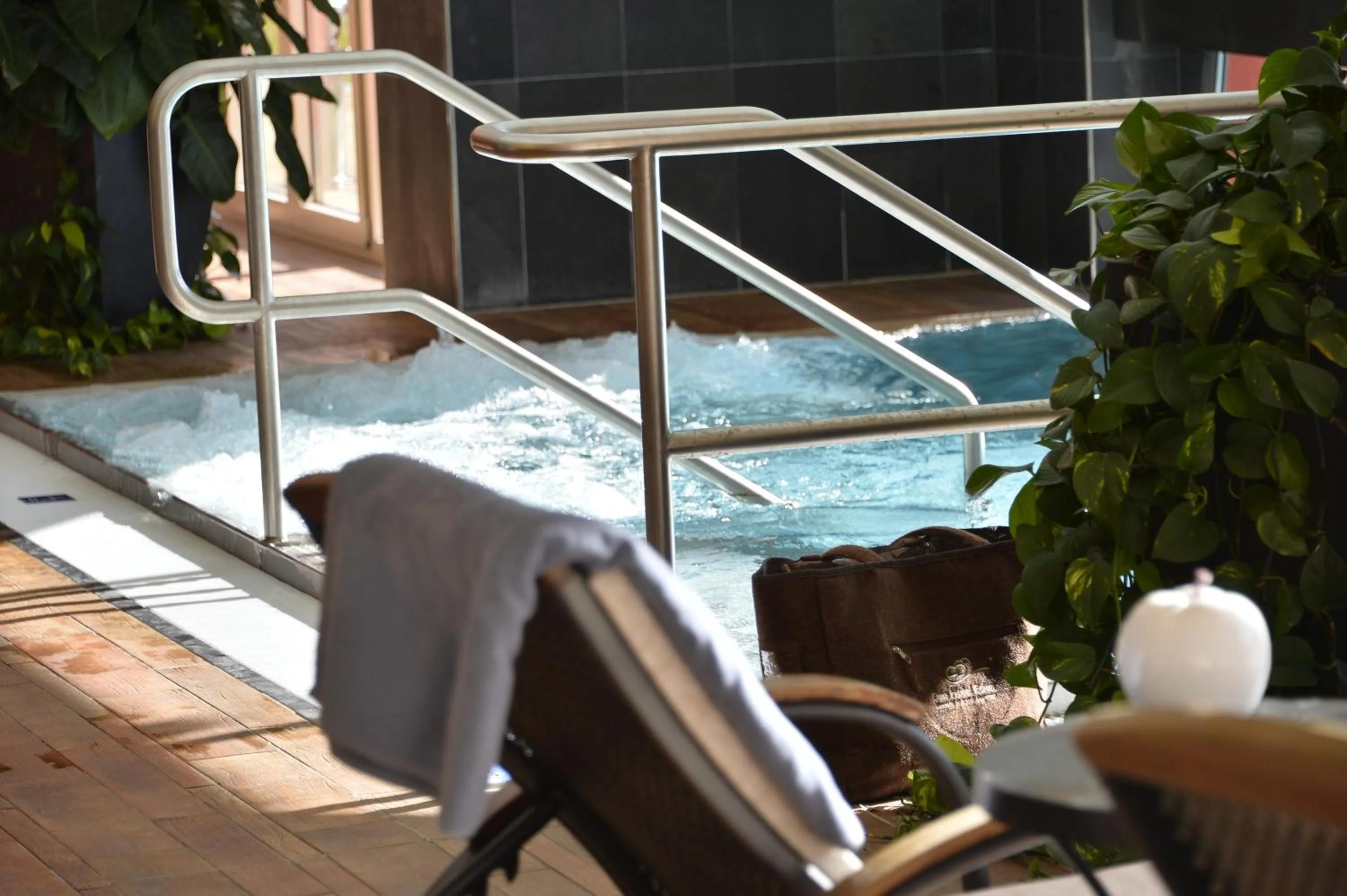 Swimming pool in Das Hotel Eden - Das Aktiv- & Wohlfühlhotel in Tirol auf 1200m Höhe