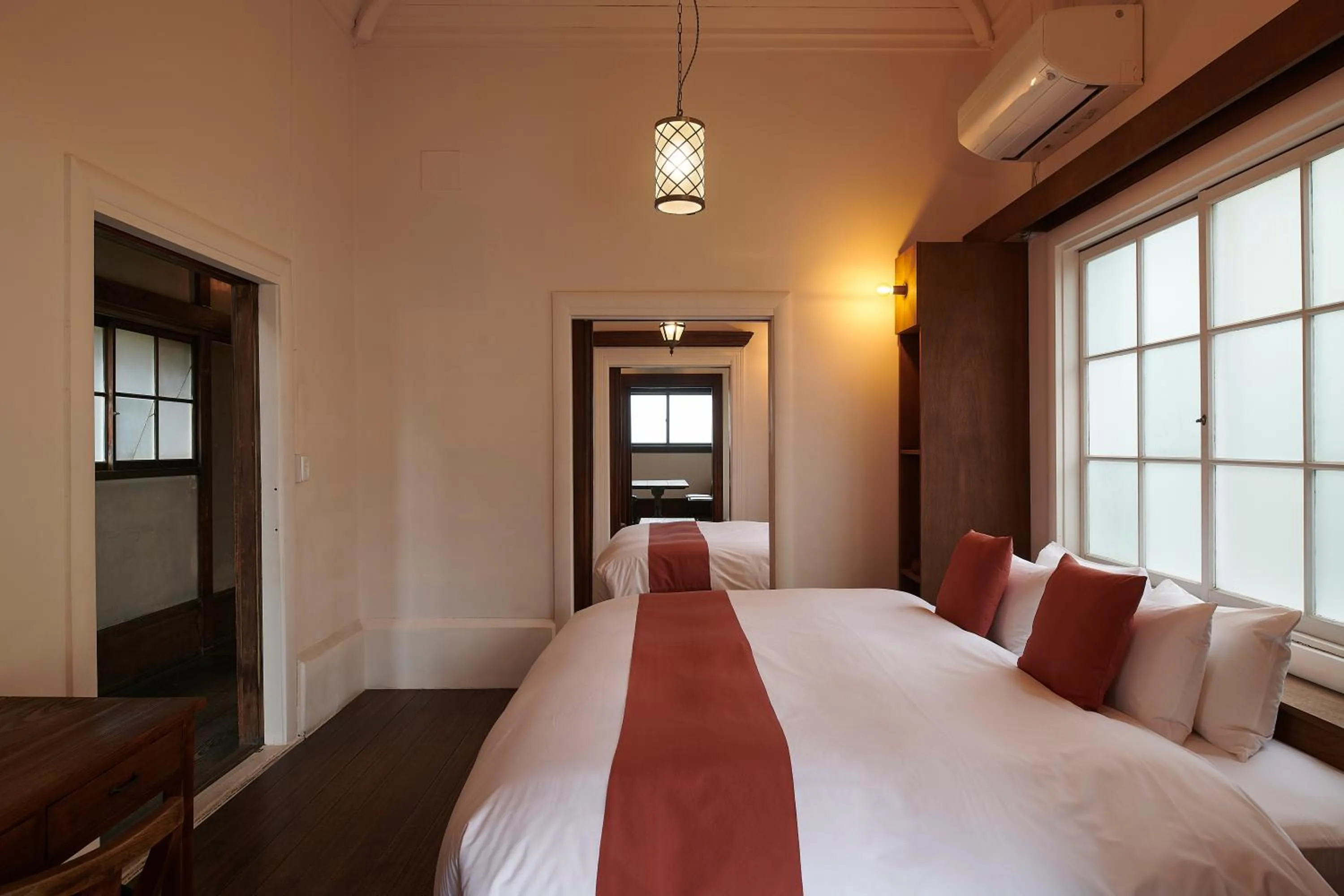 Bedroom, Bed in Shirafuji