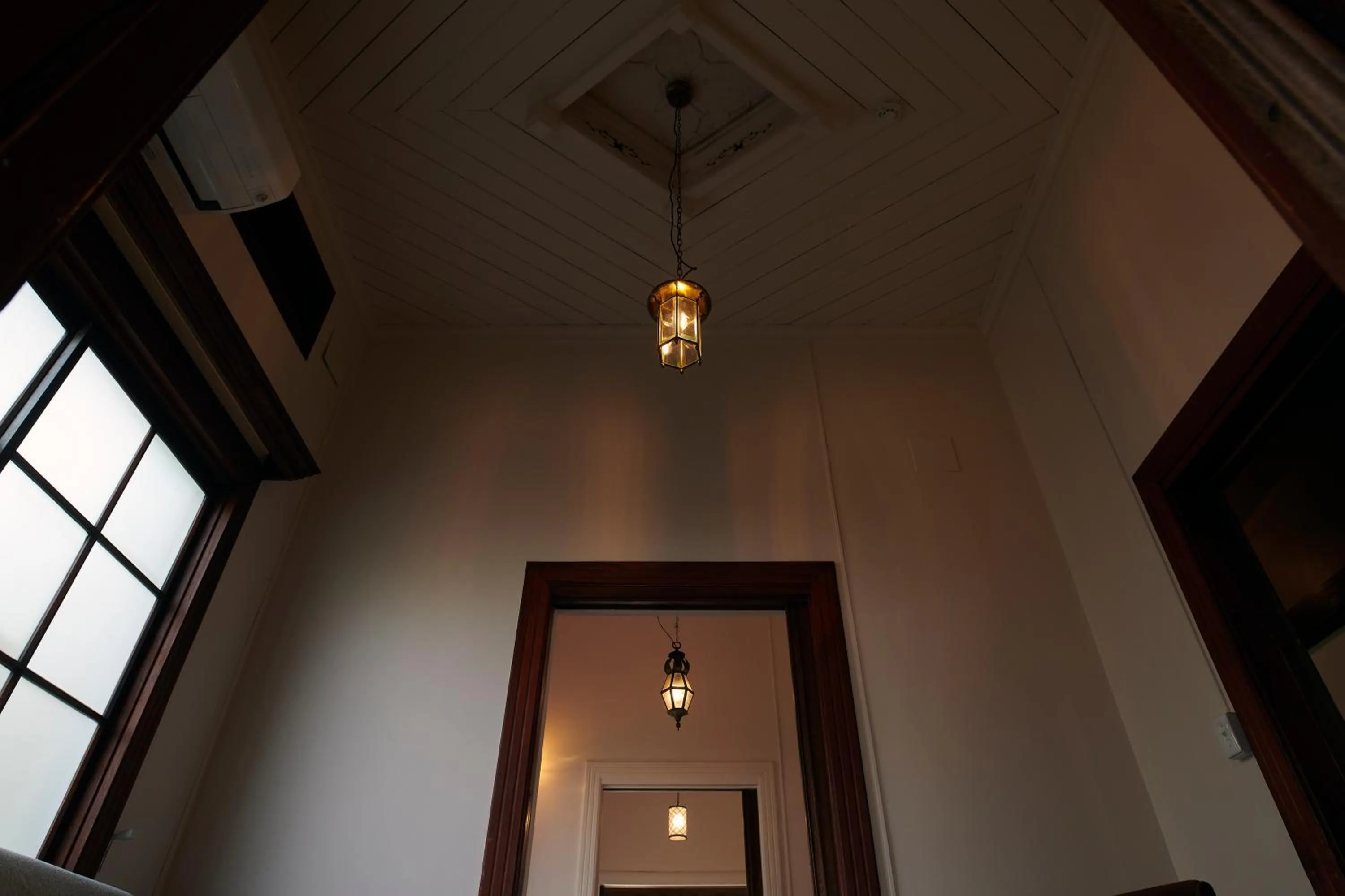 Photo of the whole room in Shirafuji