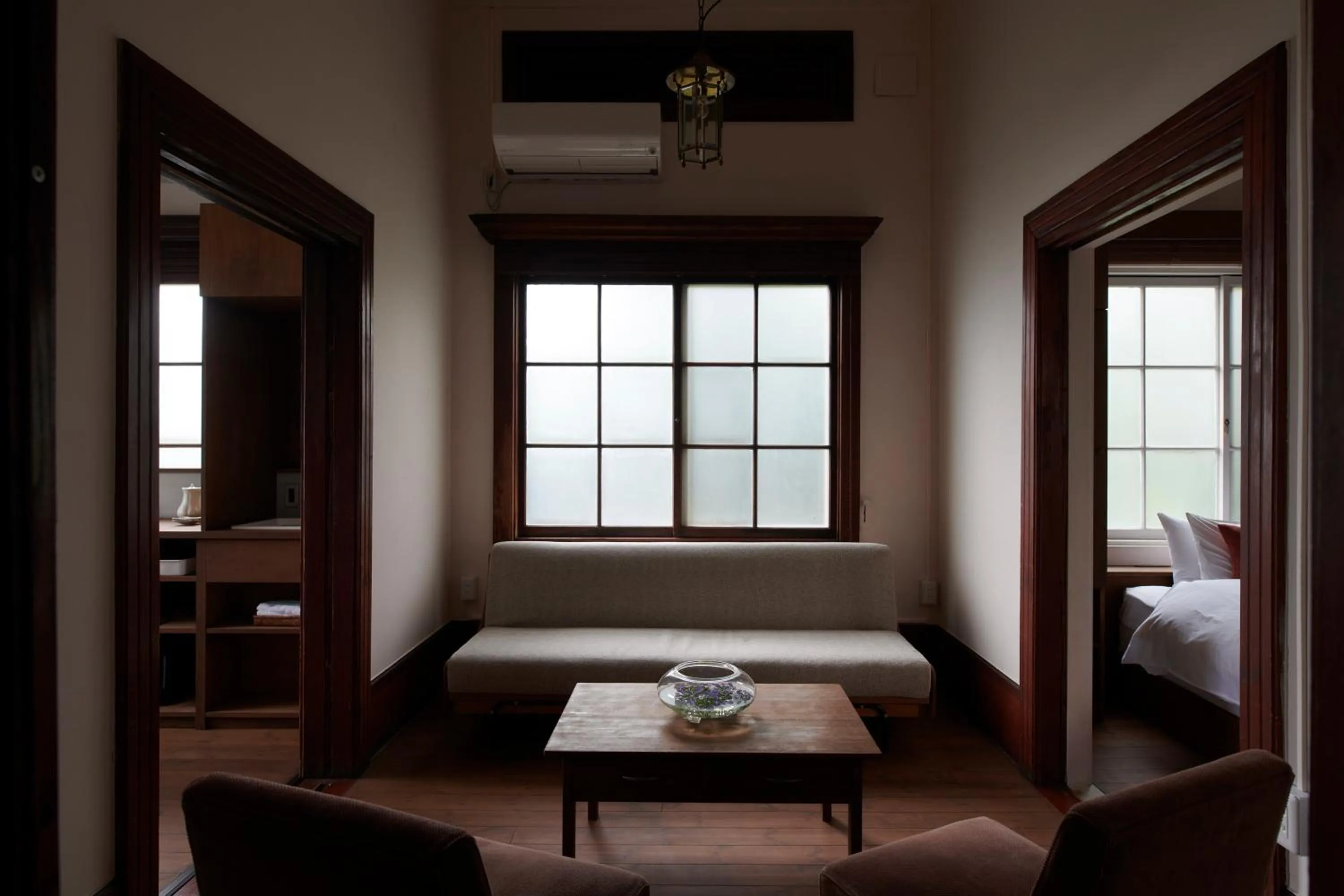 Living room, Bed in Shirafuji