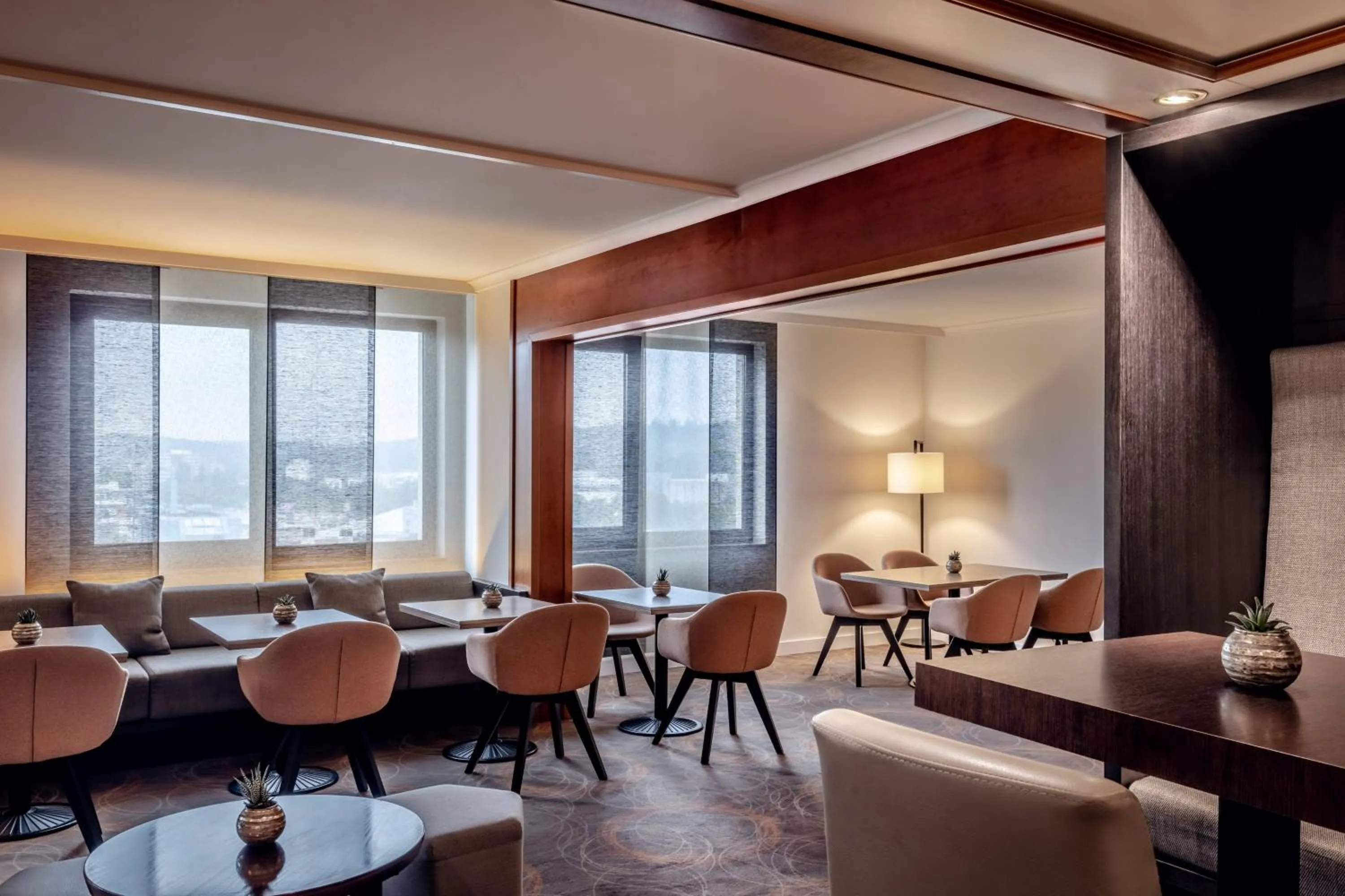 Lounge or bar in Stuttgart Marriott Hotel Sindelfingen