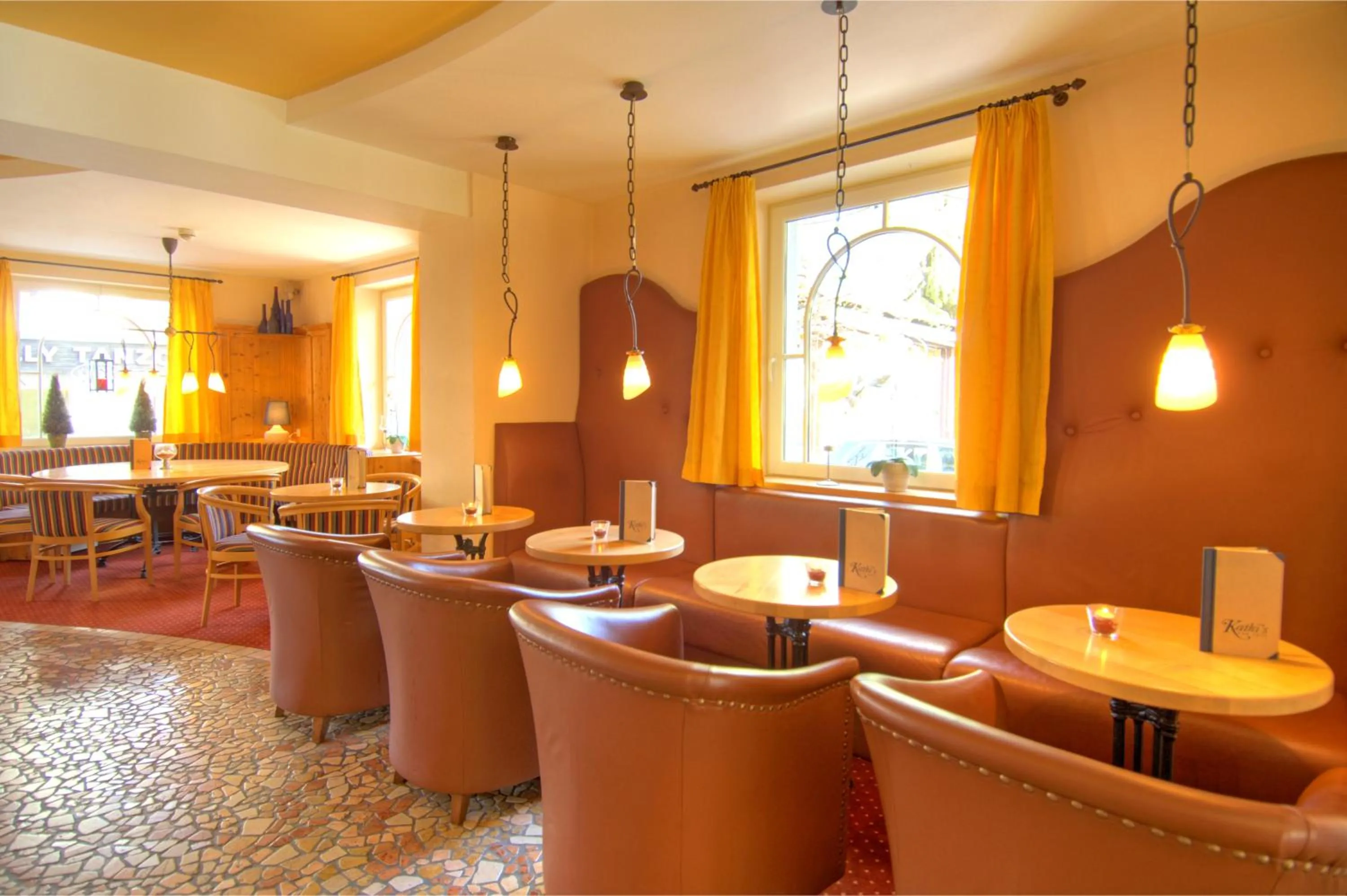 Restaurant/places to eat in Der Schütthof