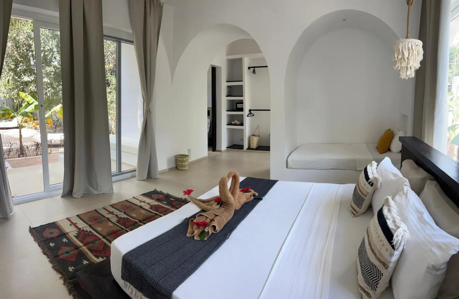 Bed in Kuwa Zanzibar