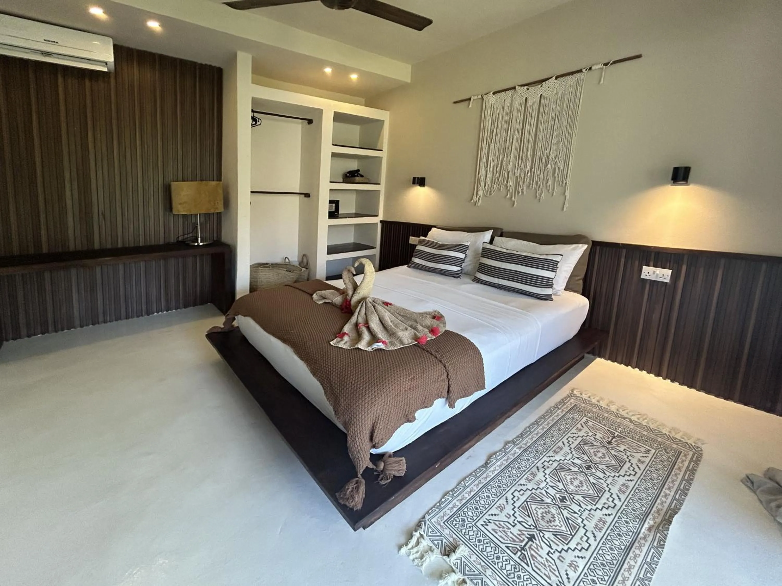 Bed in Kuwa Zanzibar