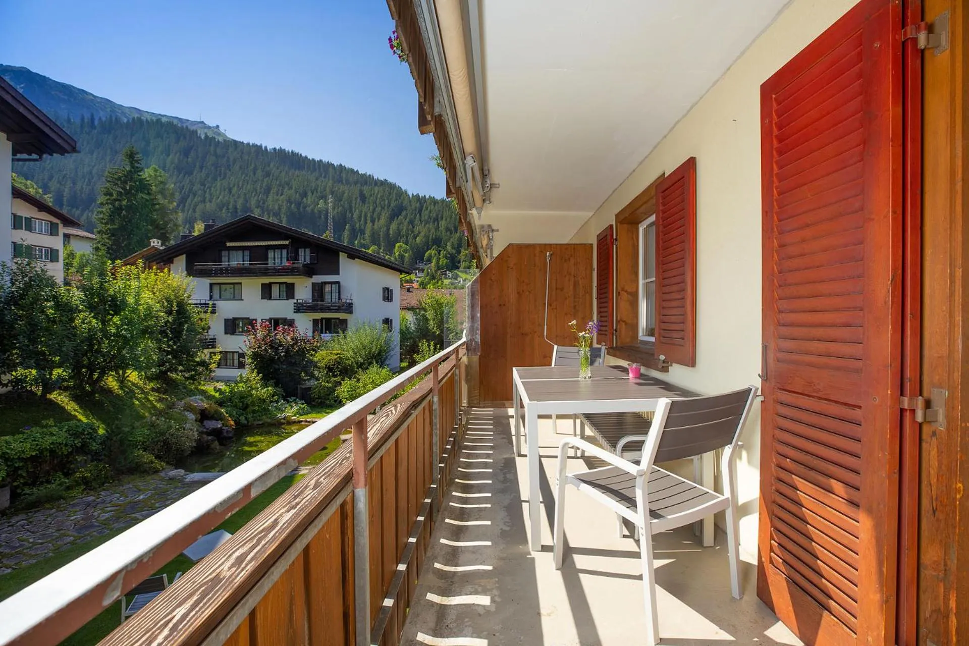 Garden view in Sport-Lodge Klosters
