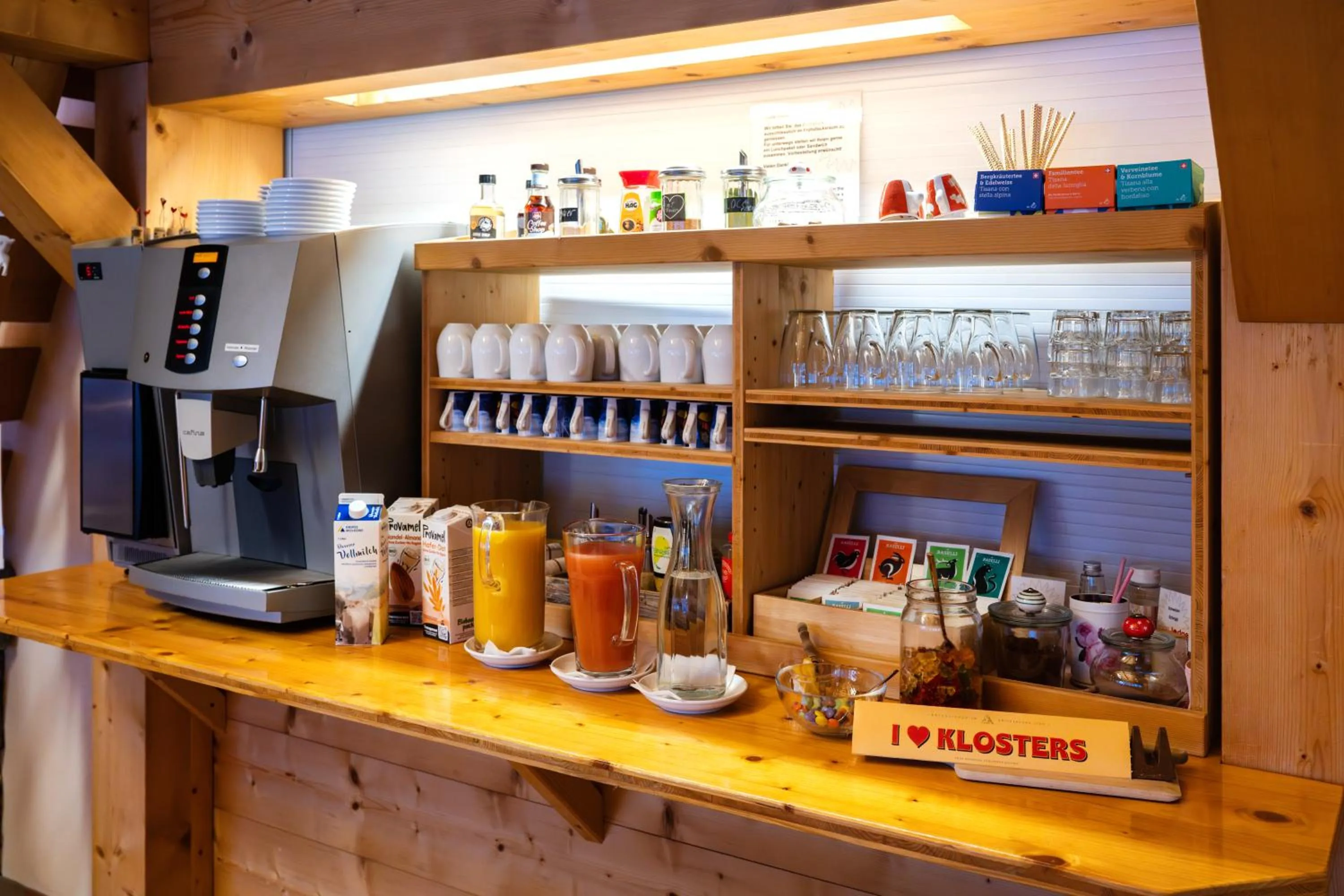 Breakfast in Sport-Lodge Klosters