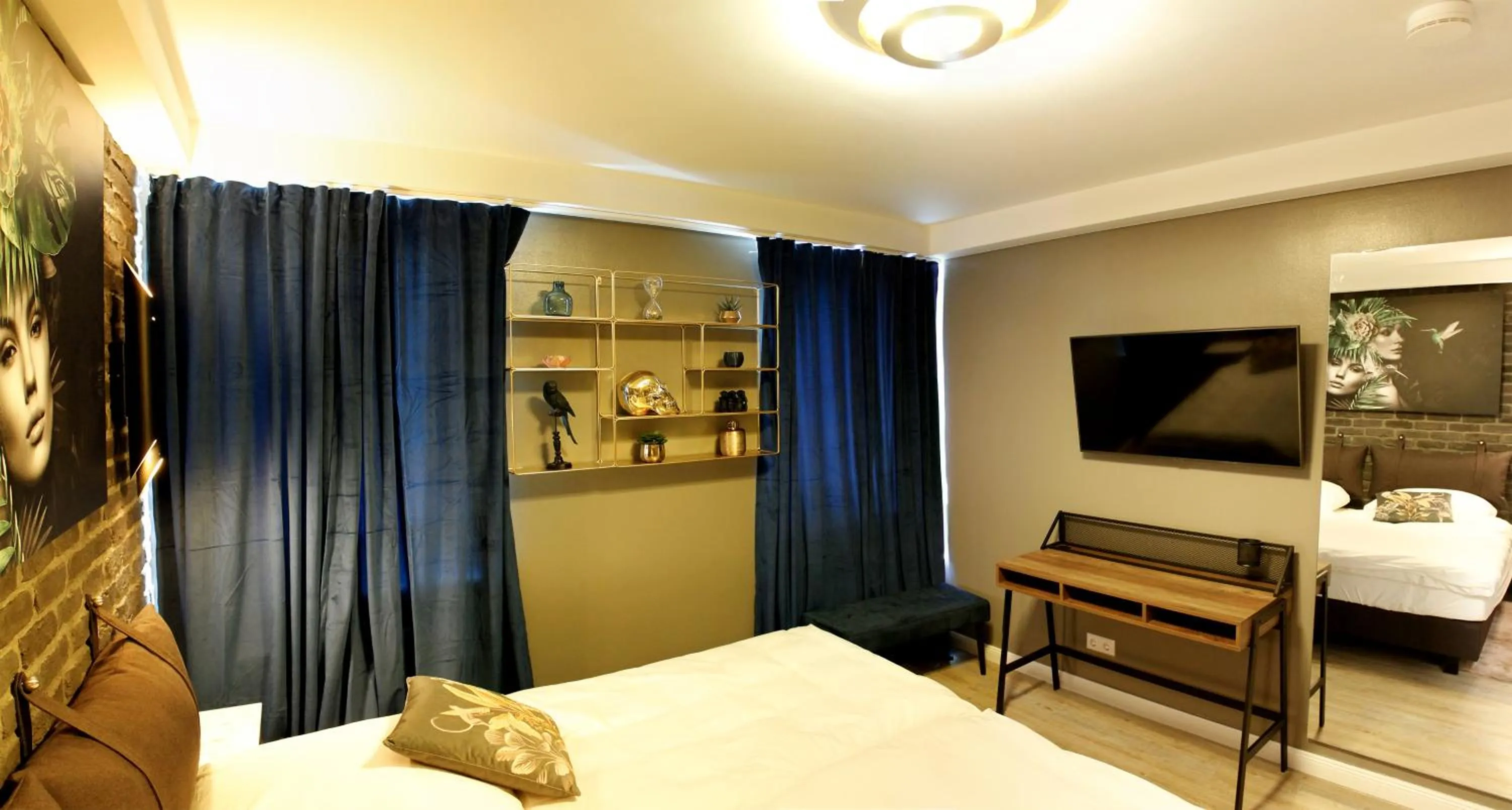 Bed in IQ Hotel Hannover