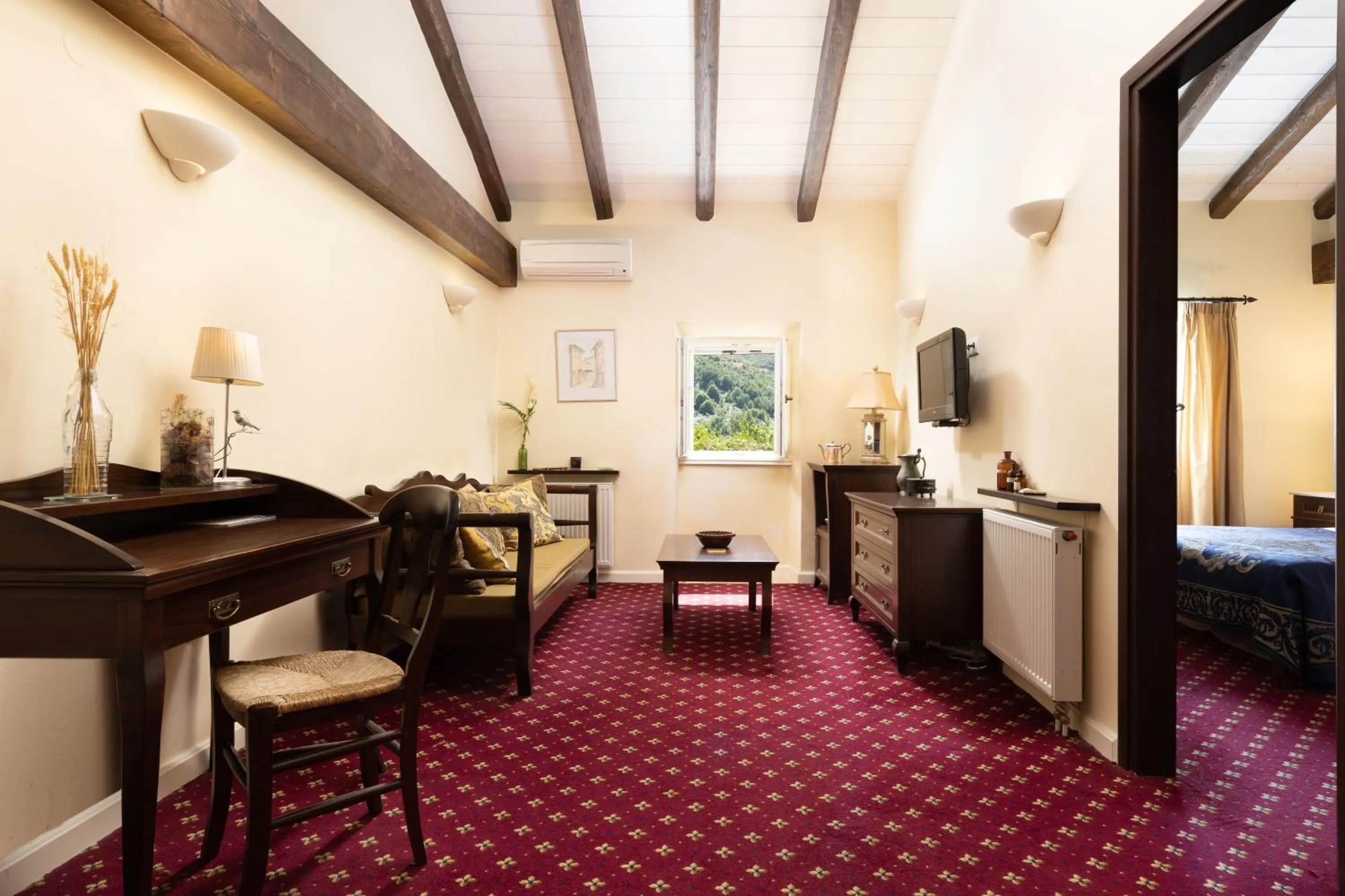 Living room, Bed in The Merchants House