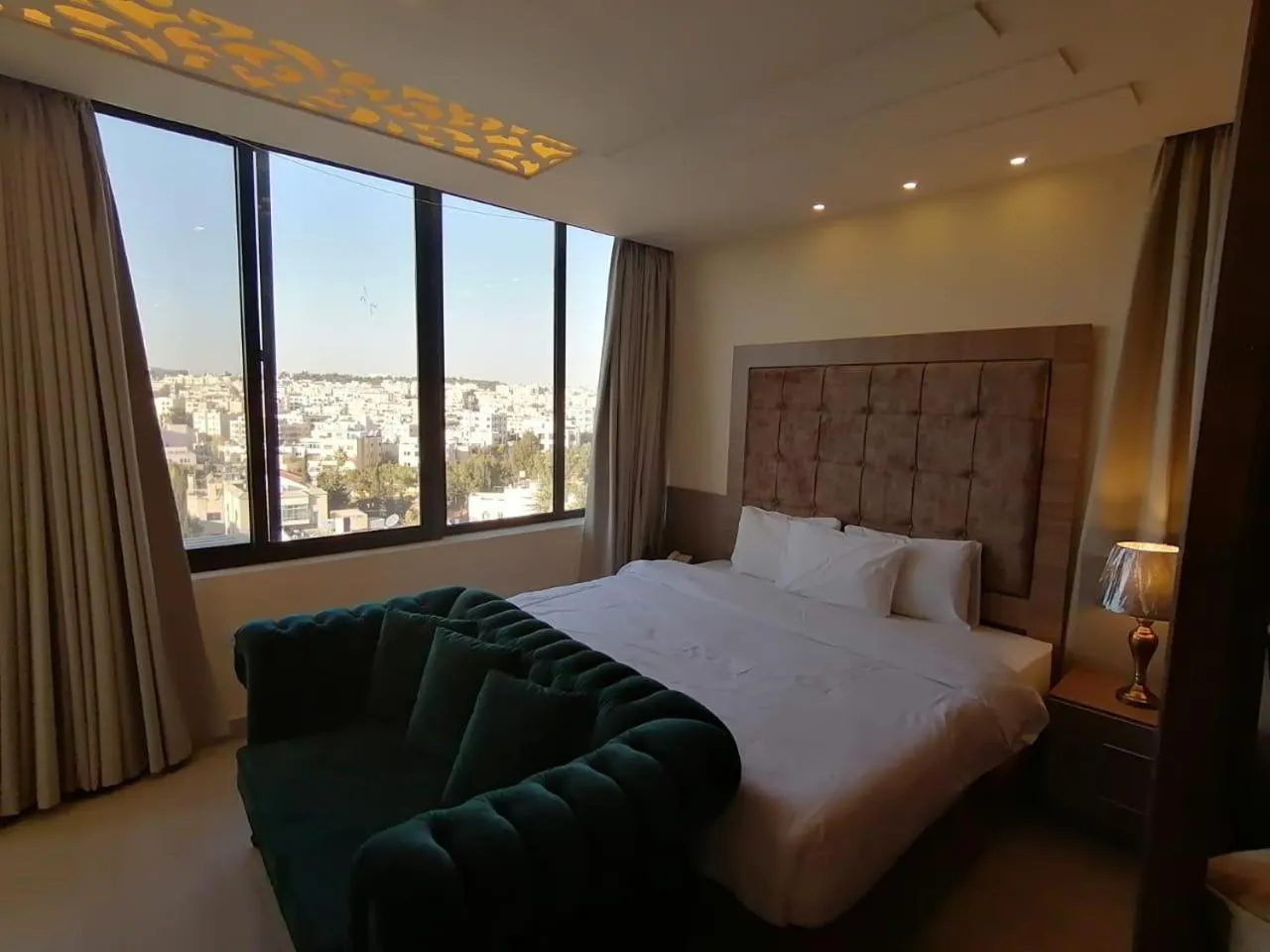 Bedroom, Bed in AlQimah Hotel Apartments