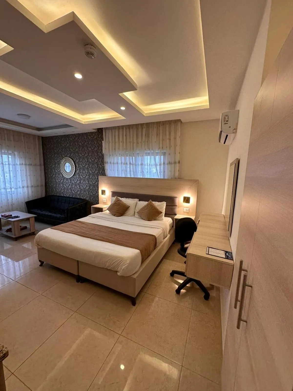 Bedroom, Bed in AlQimah Hotel Apartments