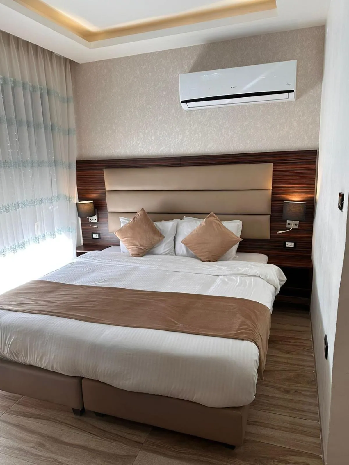 Bed in AlQimah Hotel Apartments