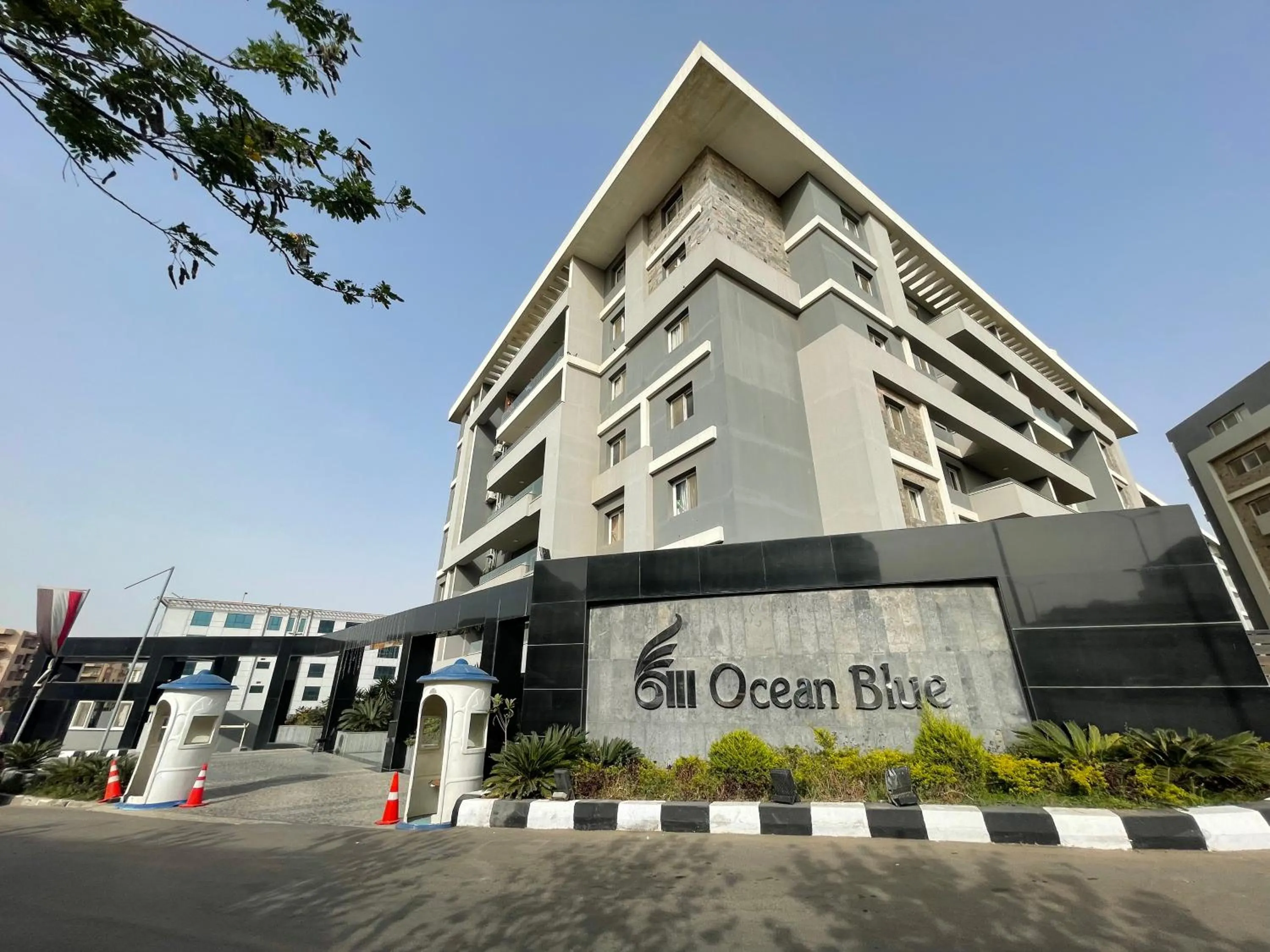 Facade/entrance in Ocean Blue Studios