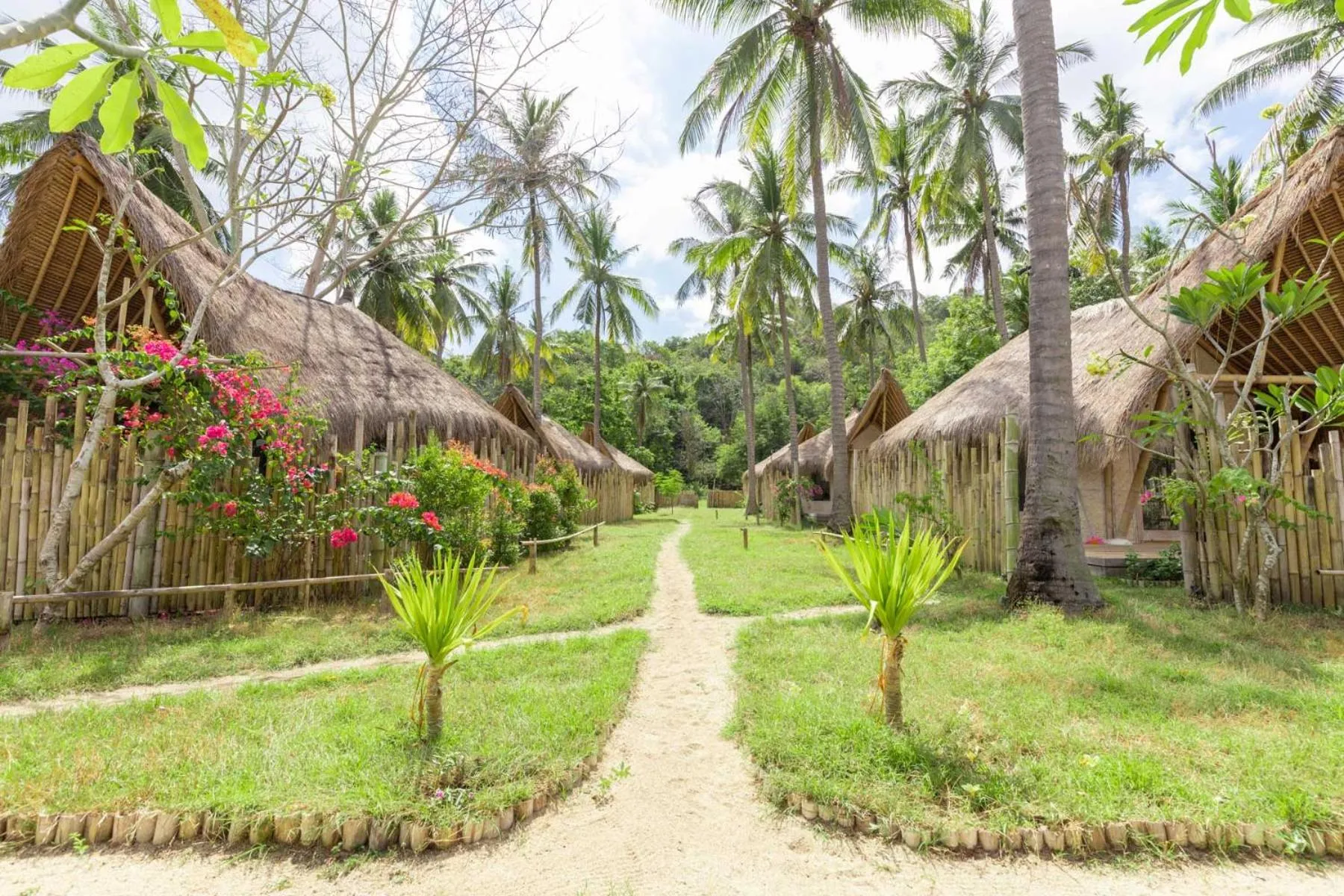 Garden in Amahelia Luxury Resort & Restaurant - Gili Asahan