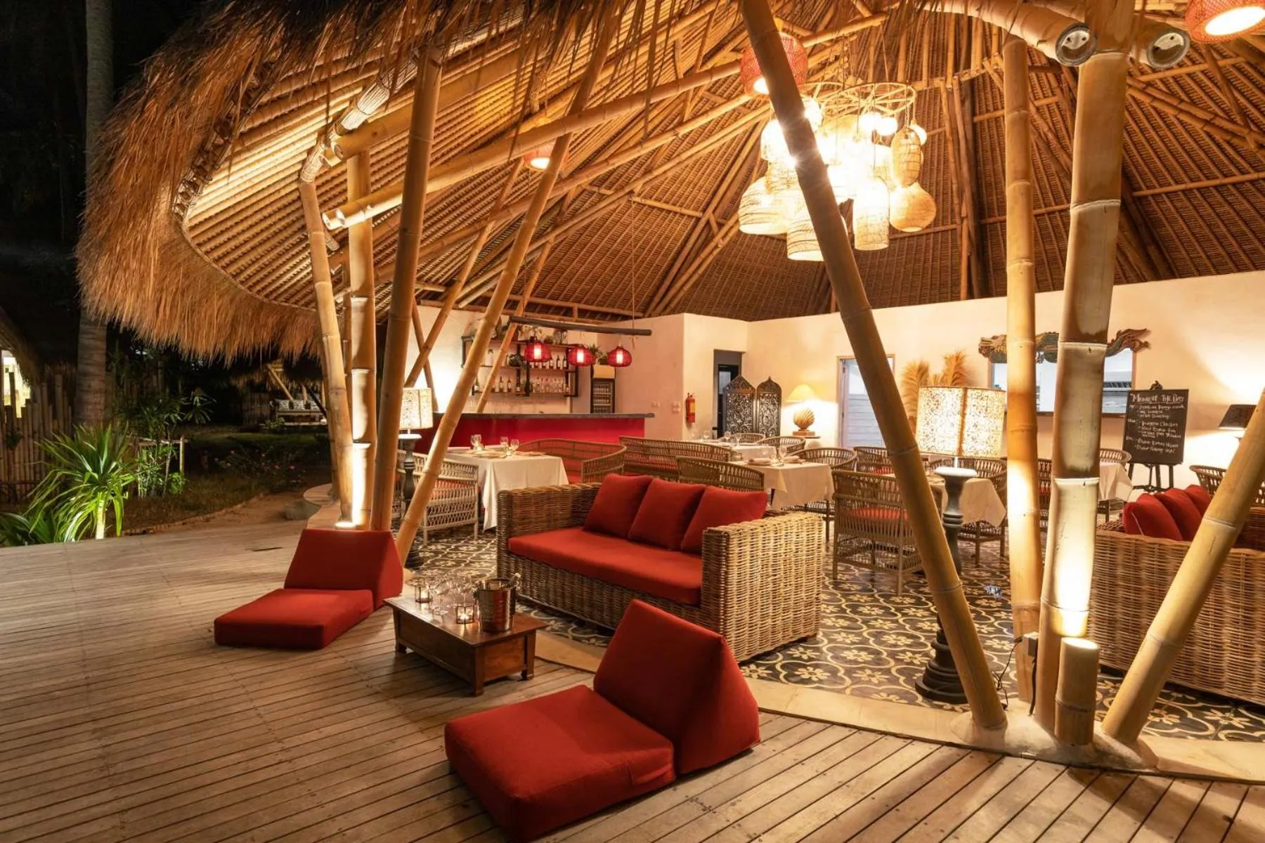 Restaurant/places to eat in Amahelia Luxury Resort & Restaurant - Gili Asahan