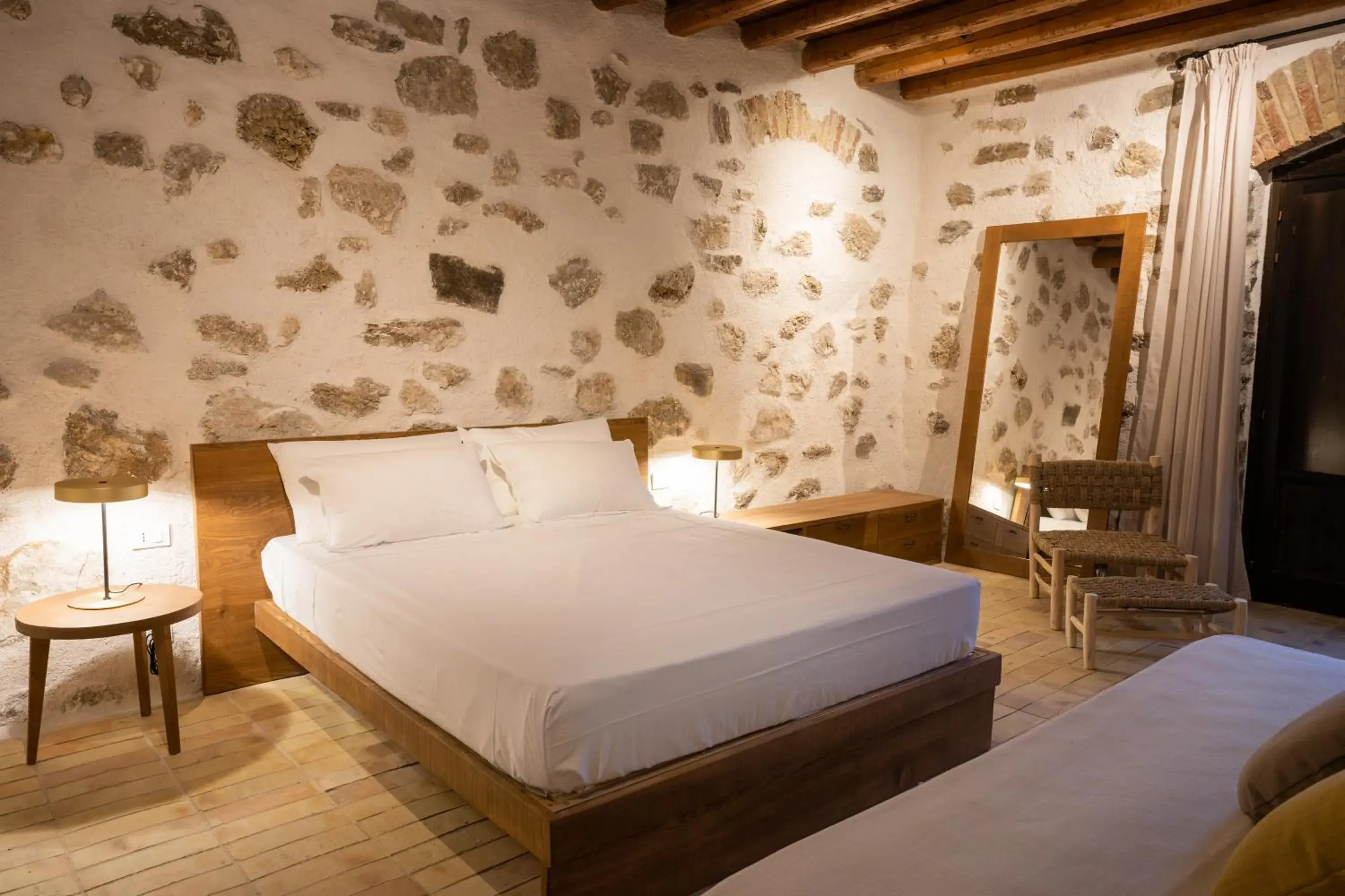 Queen Room - single occupancy - Disability Access in Borgo delle Pietre Queen Room - single occupancy - Disability Access in Borgo delle Pietre