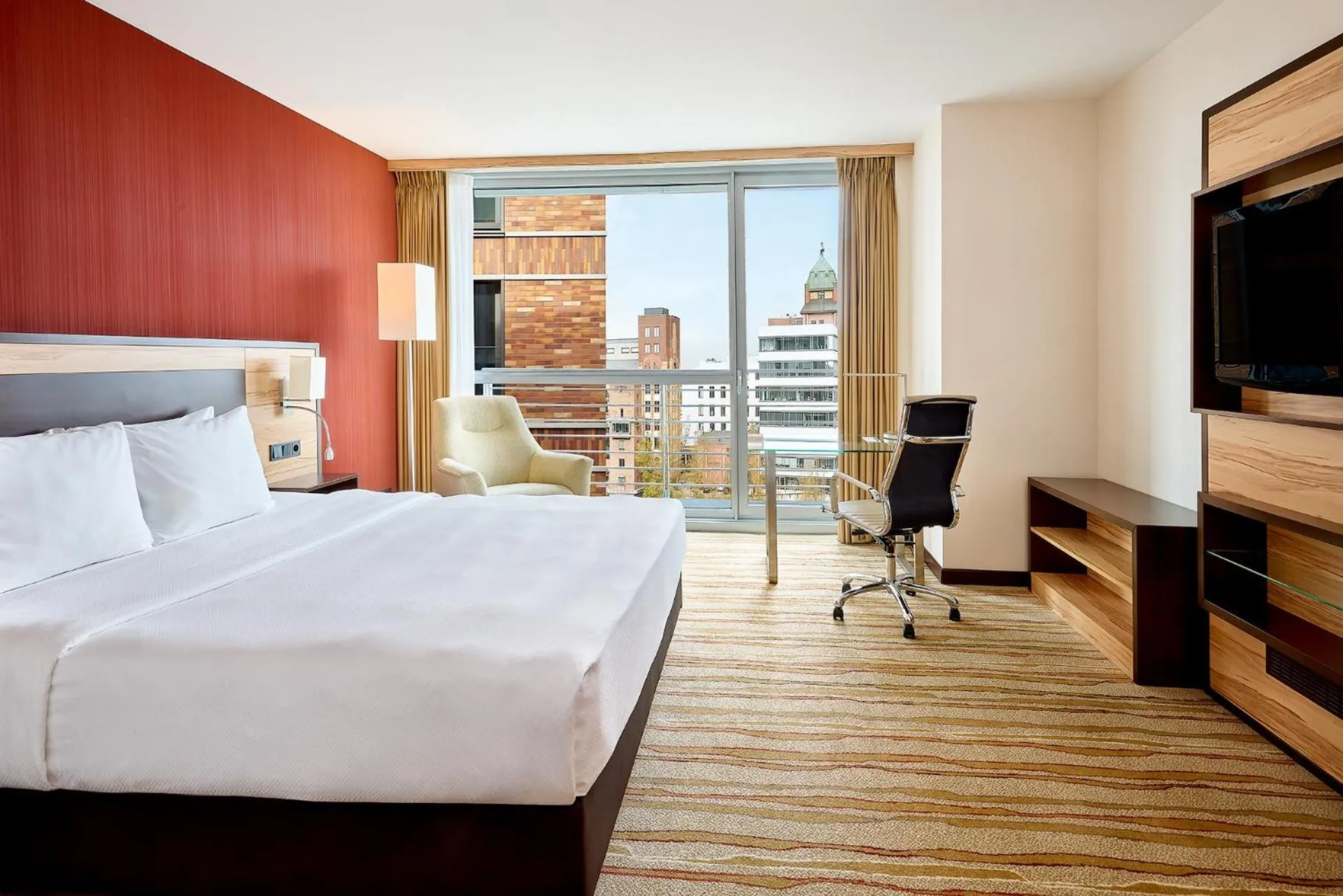 Bedroom, Bed in Courtyard by Marriott Duesseldorf Hafen