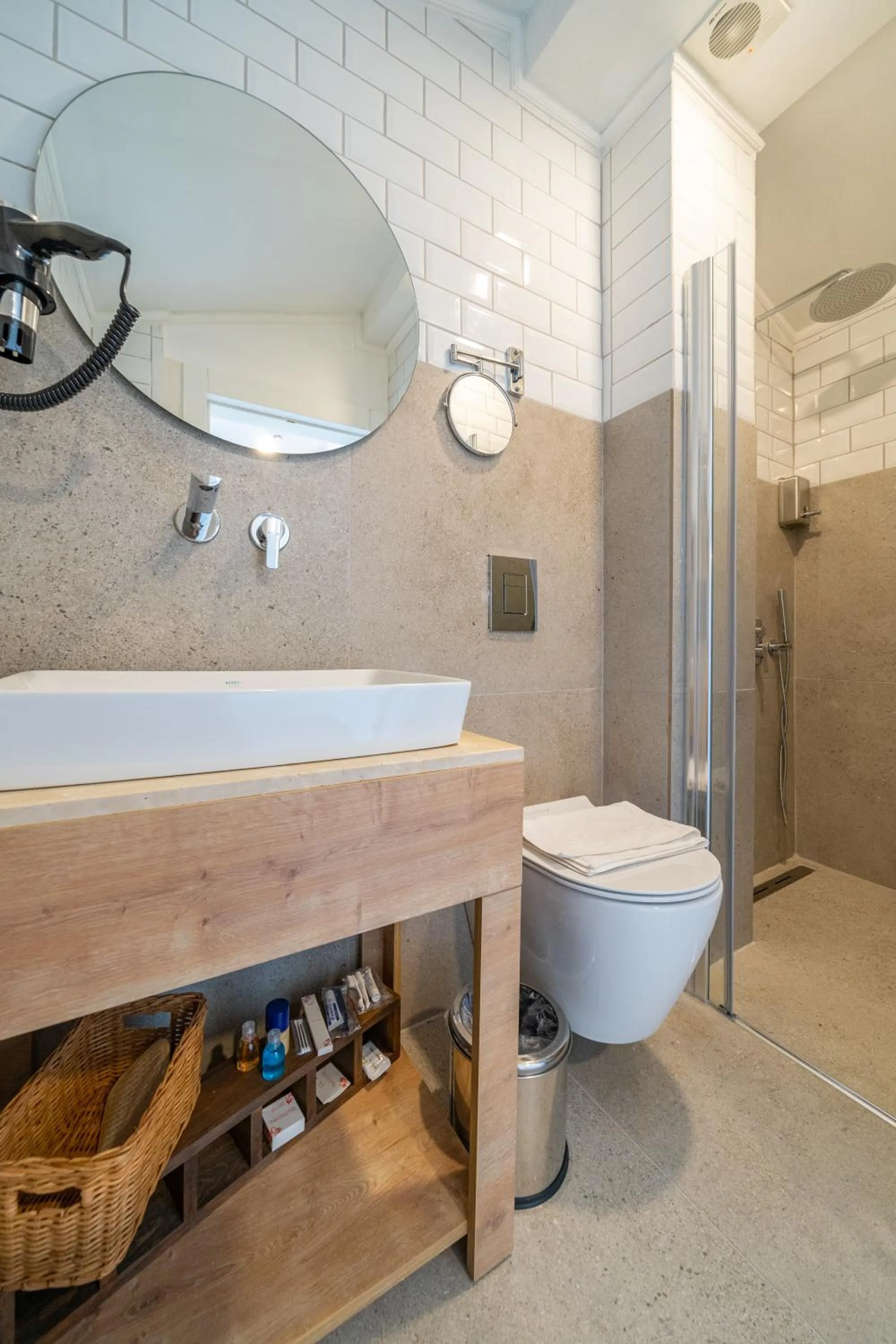 Shower in Melisa Boutique Hotel & Spa