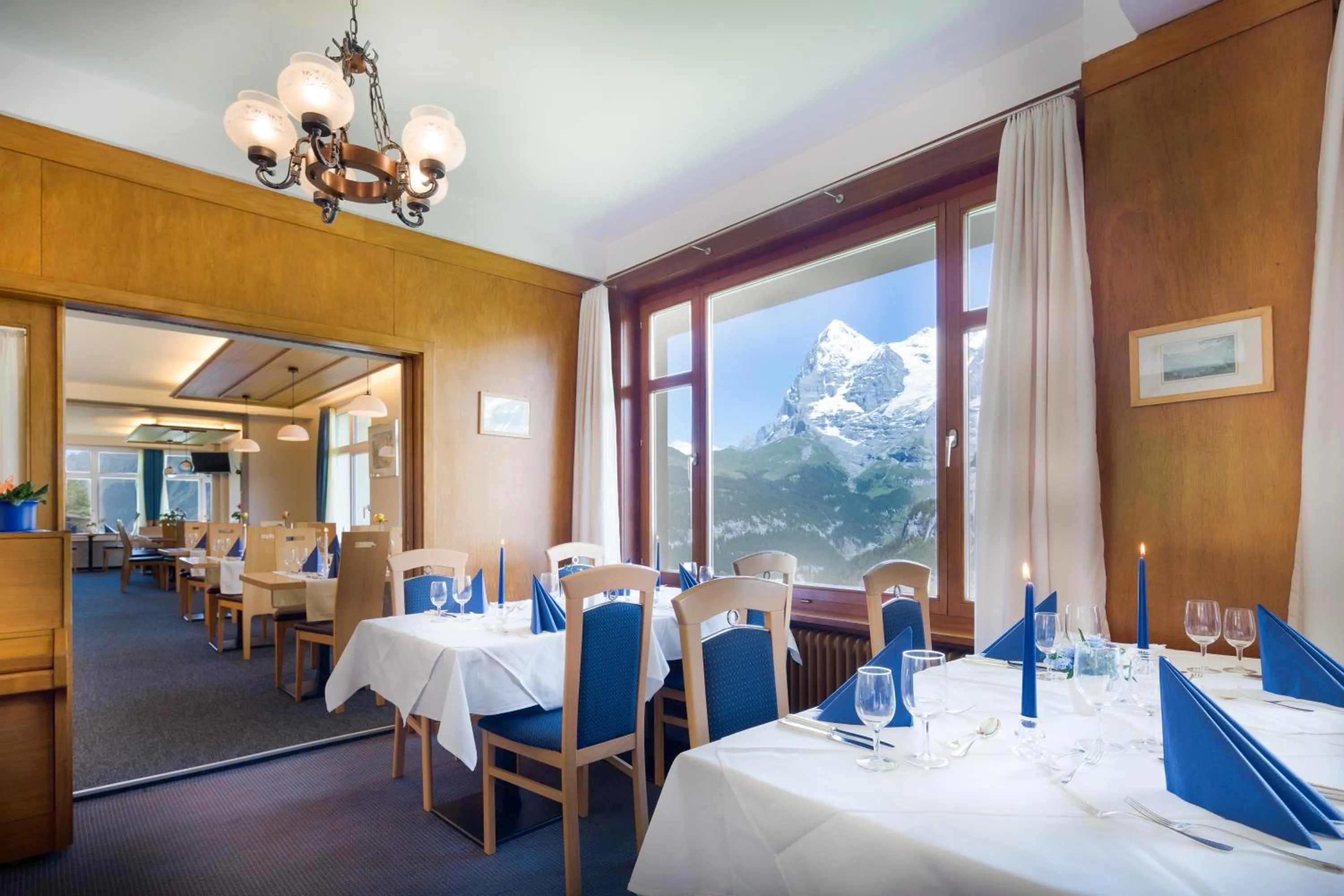 Restaurant/places to eat in Hotel Alpina