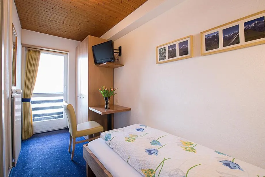 Decorative detail, Bed in Hotel Alpina