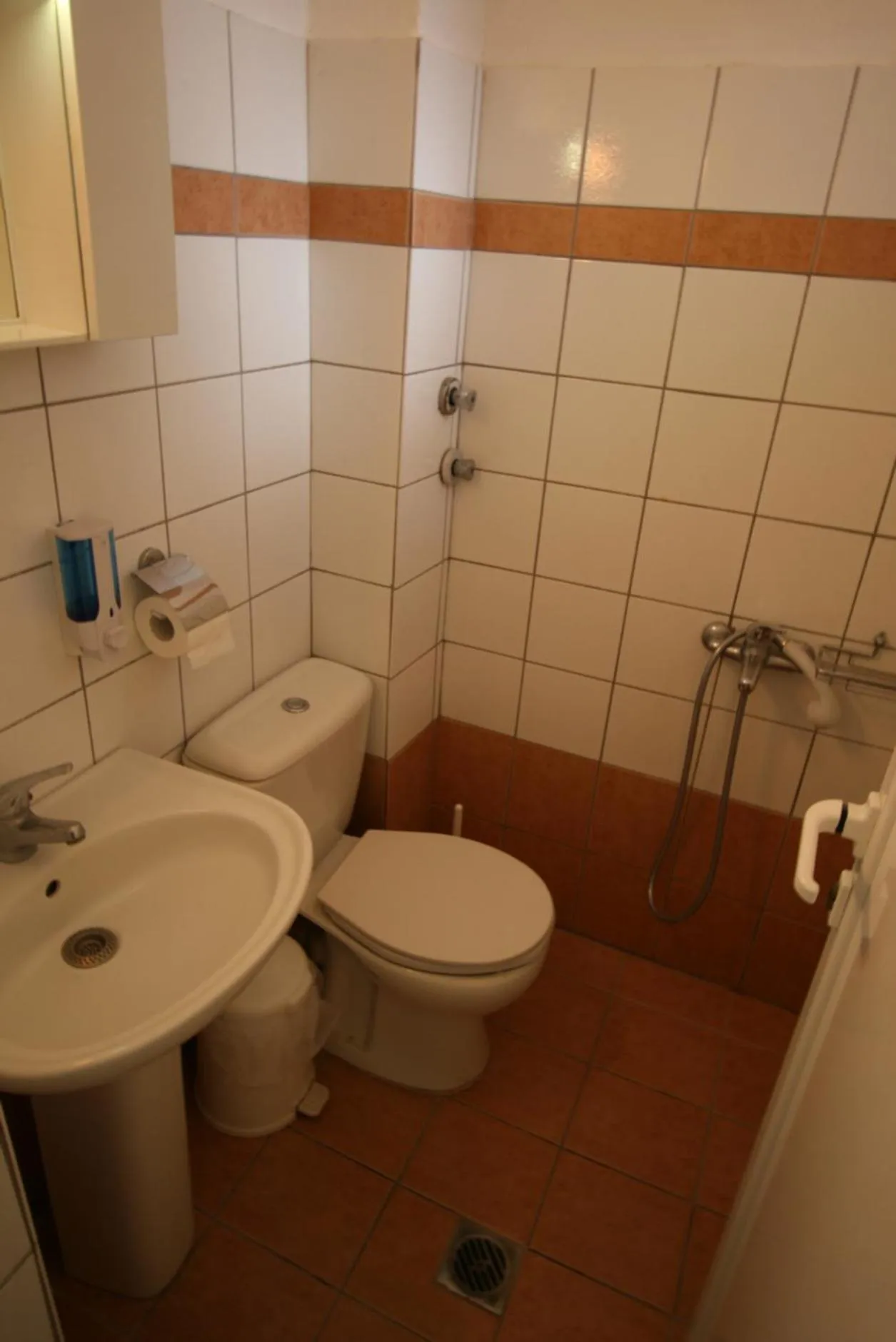 Bathroom in SARTI CENTER studios