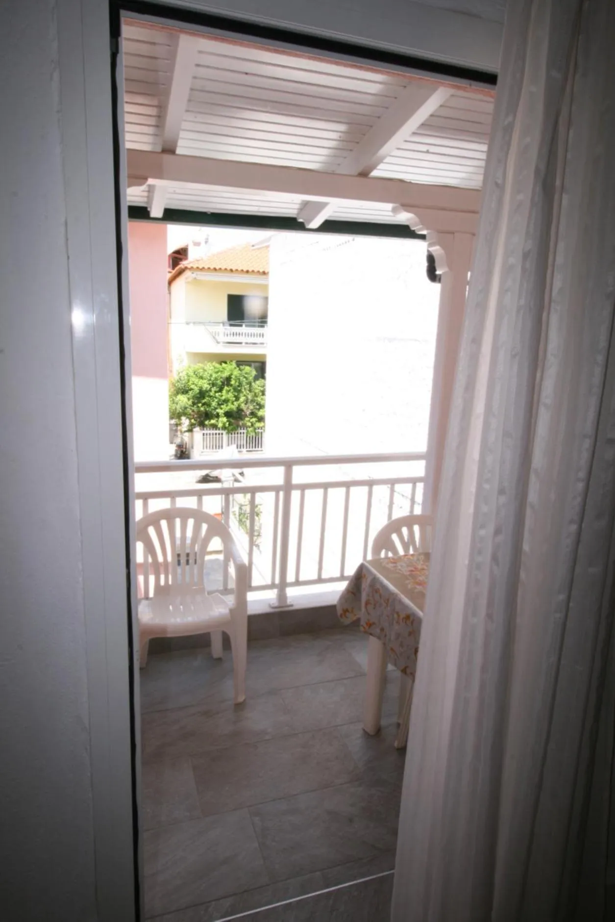 Balcony/Terrace in SARTI CENTER studios