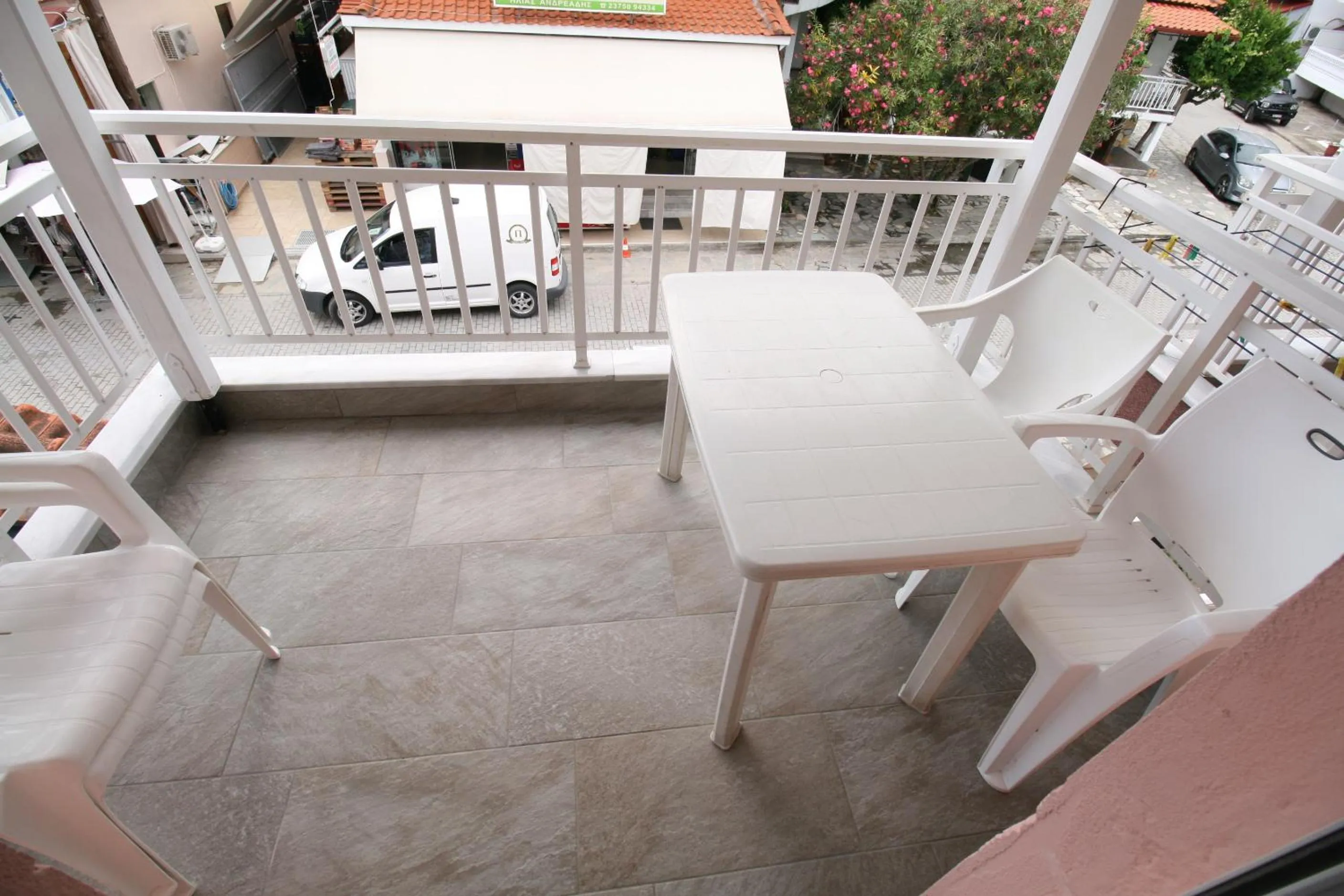 Balcony/Terrace in SARTI CENTER studios