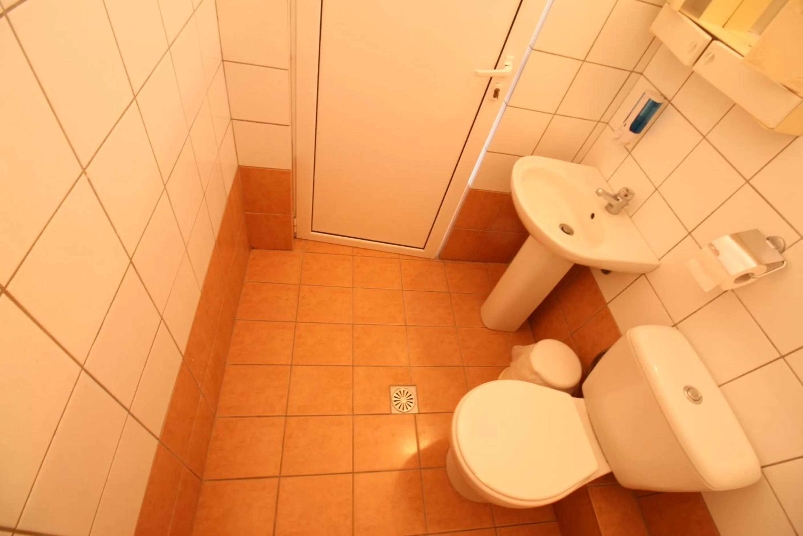 Bathroom in SARTI CENTER studios