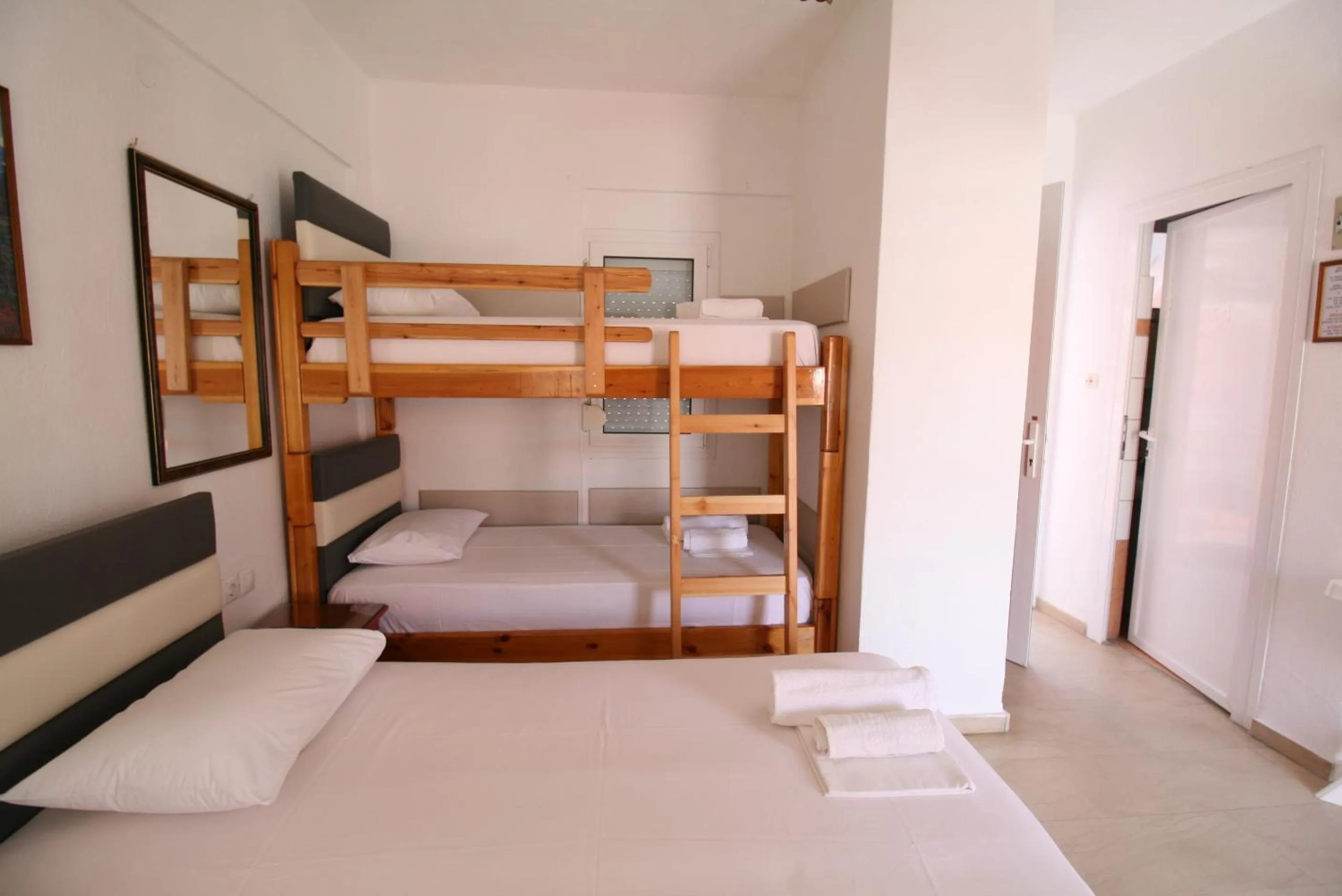 bunk bed in SARTI CENTER studios